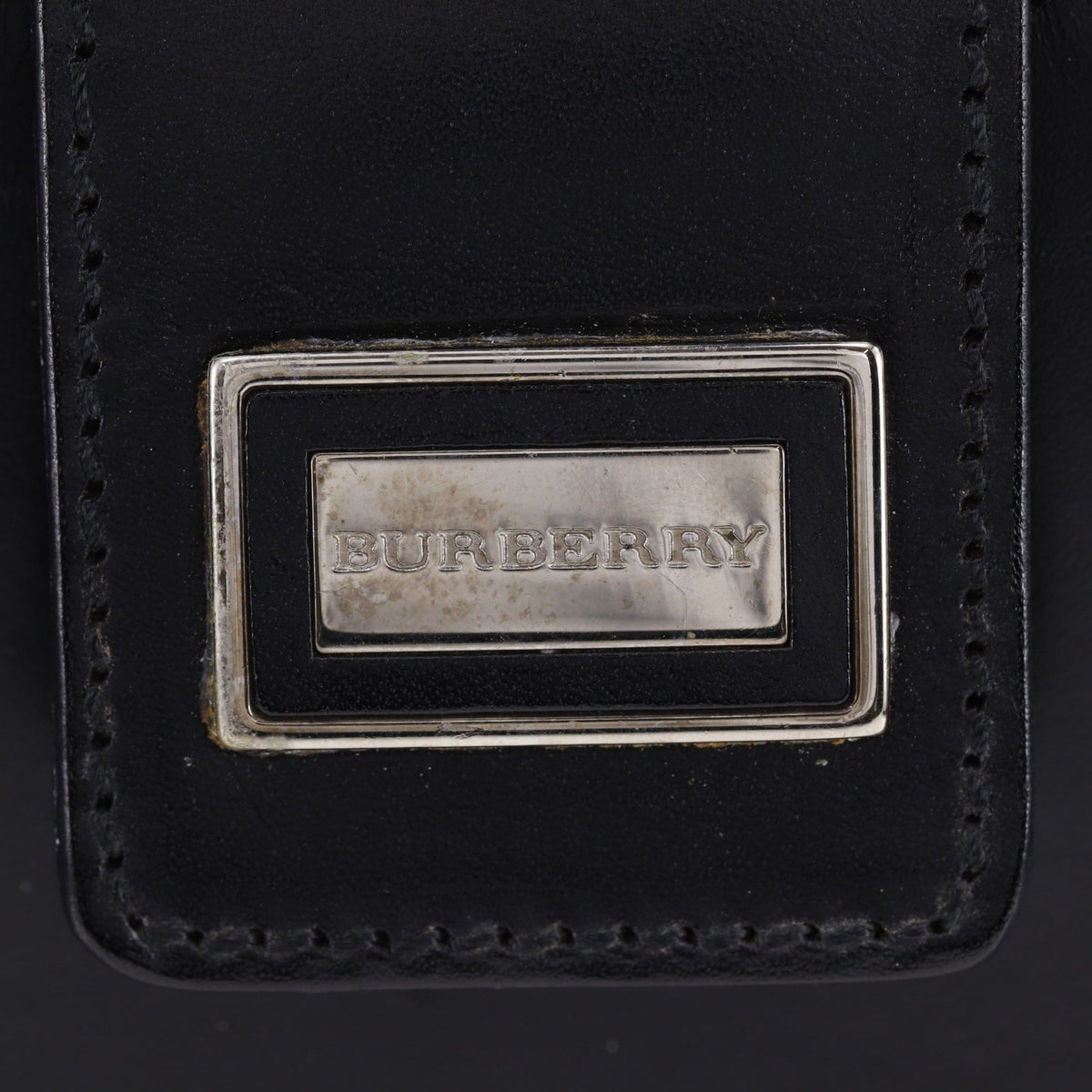 Burberry Black Leather Shoulder Bag (Pre-Owned)