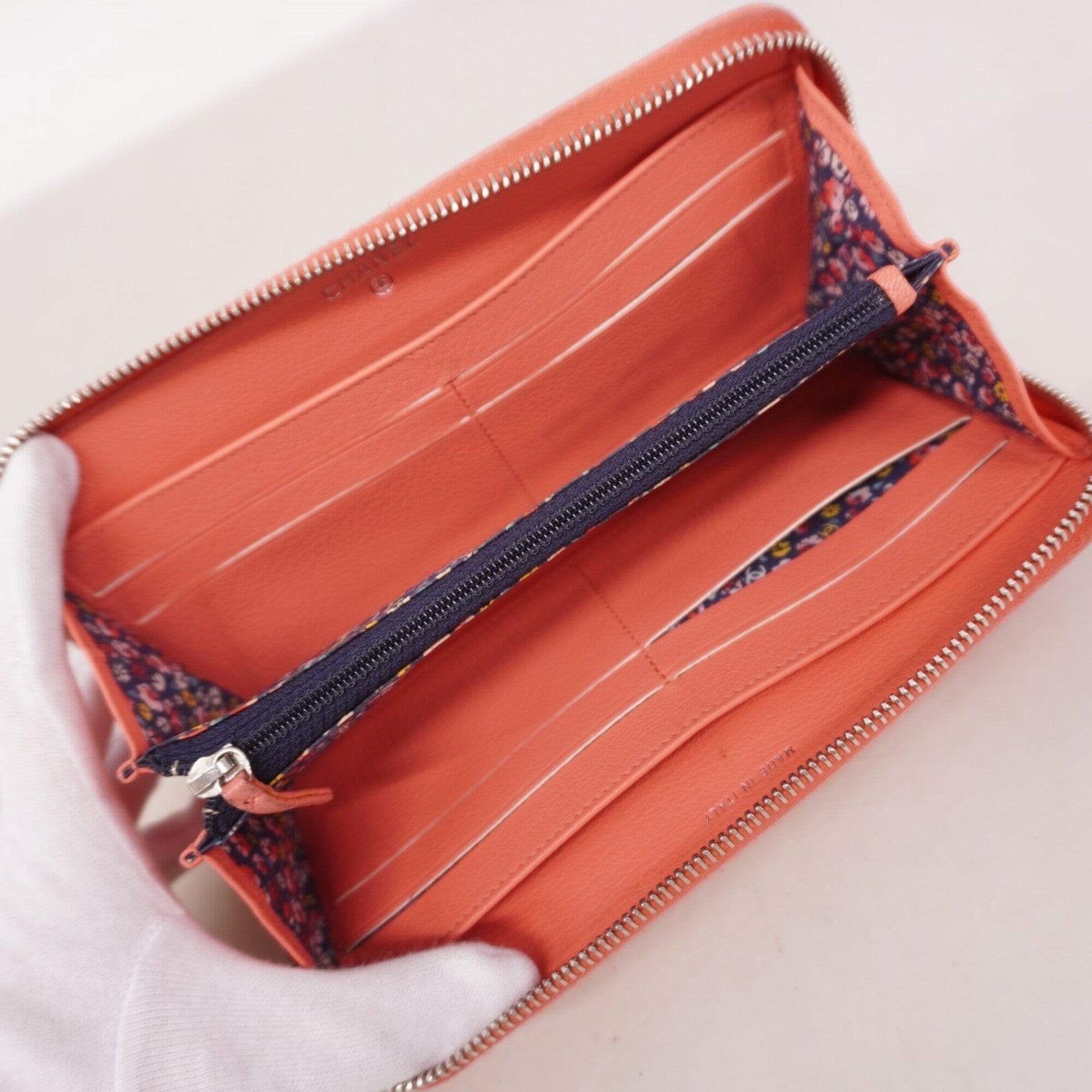 Chanel Pink Leather Long Wallet (Bi-Fold) (Pre-Owned)