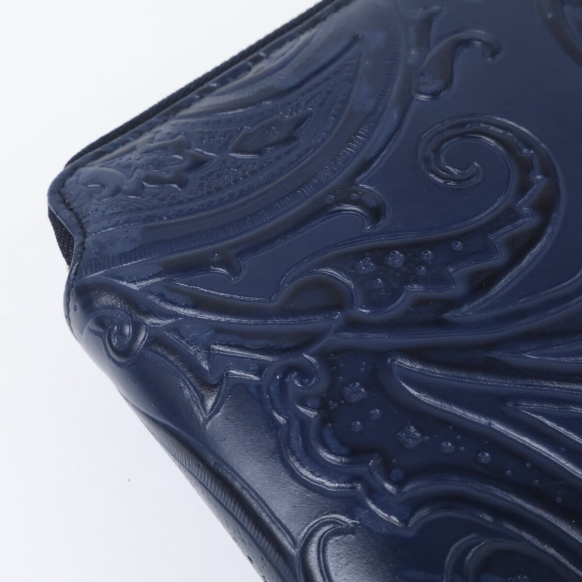 Etro Navy Leather Clutch Bag (Pre-Owned)