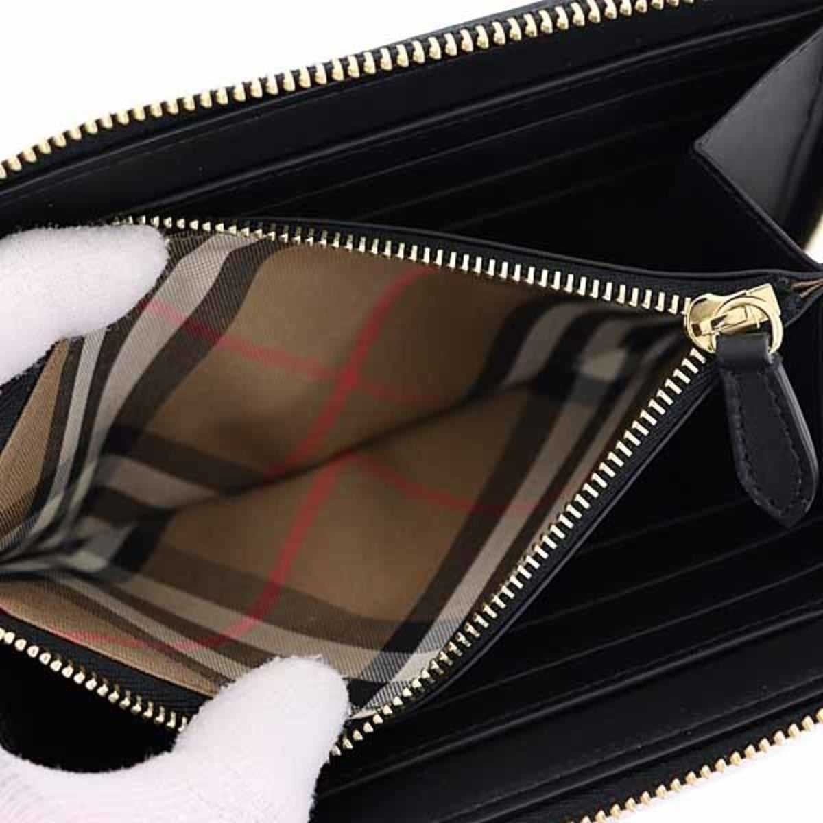Burberry Black Leather Long Wallet (Bi-Fold) (Pre-Owned)