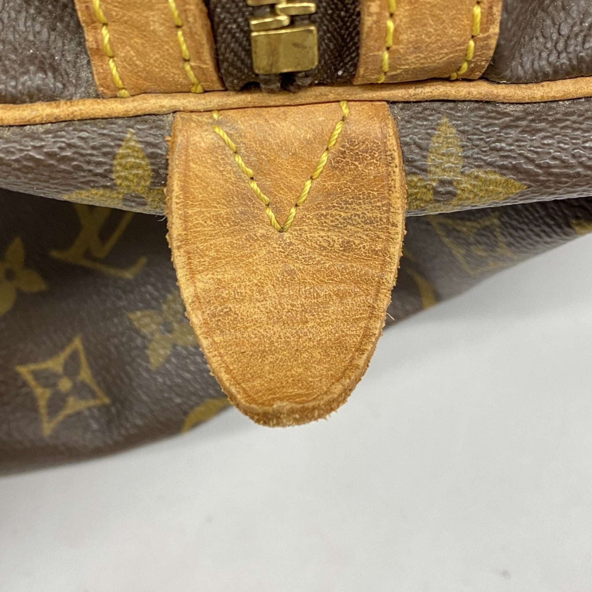 Louis Vuitton Brown Handbag (Pre-Owned)