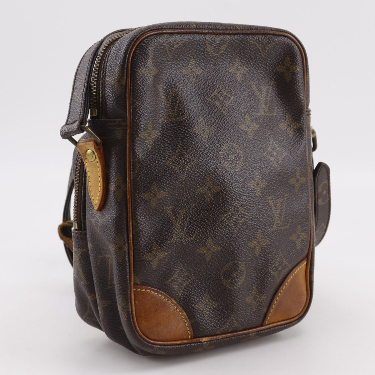 Louis Vuitton Brown Monogram Canvas Shoulder Bag (Pre-Owned)