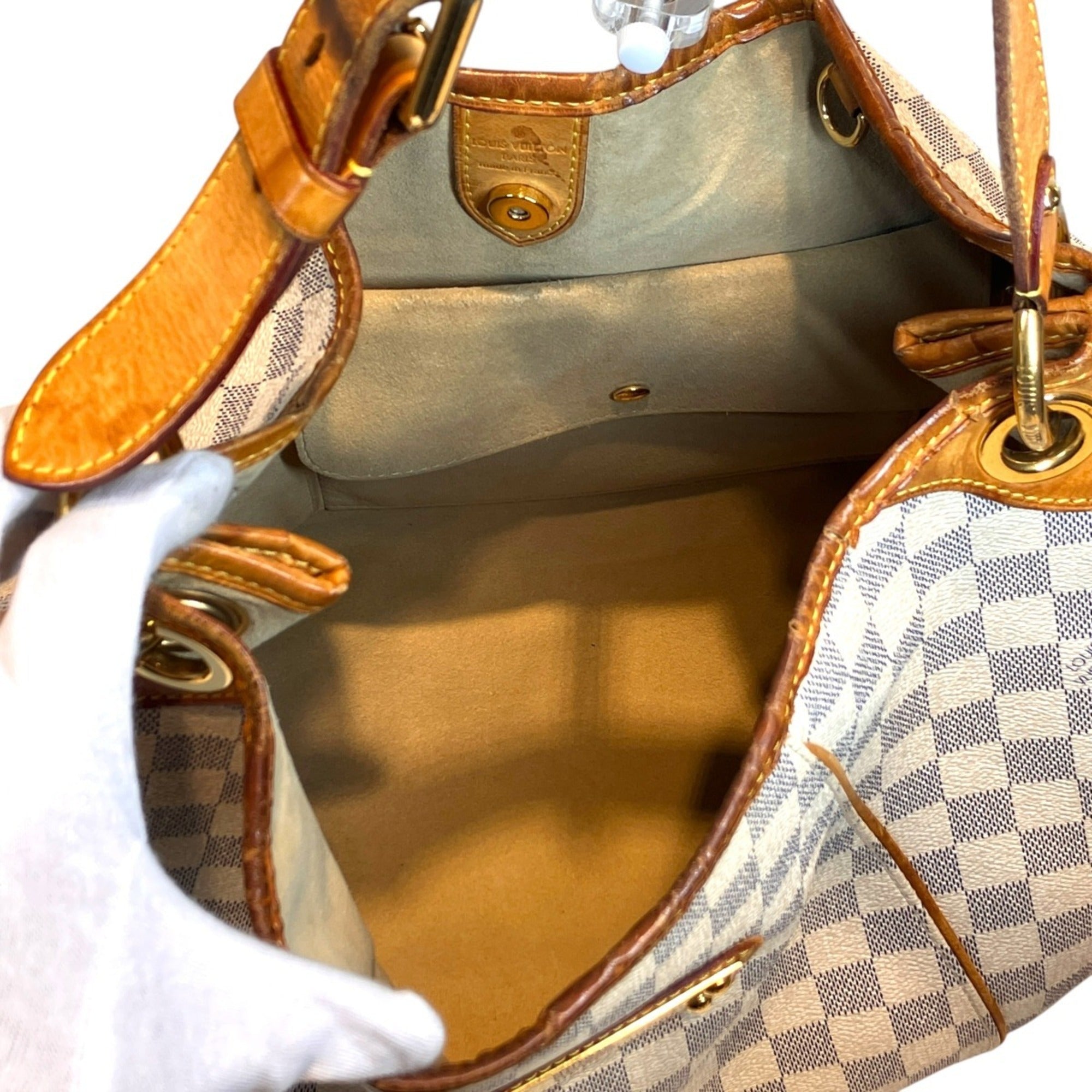 Louis Vuitton White Damier Azur Shoulder Bag (Pre-Owned)