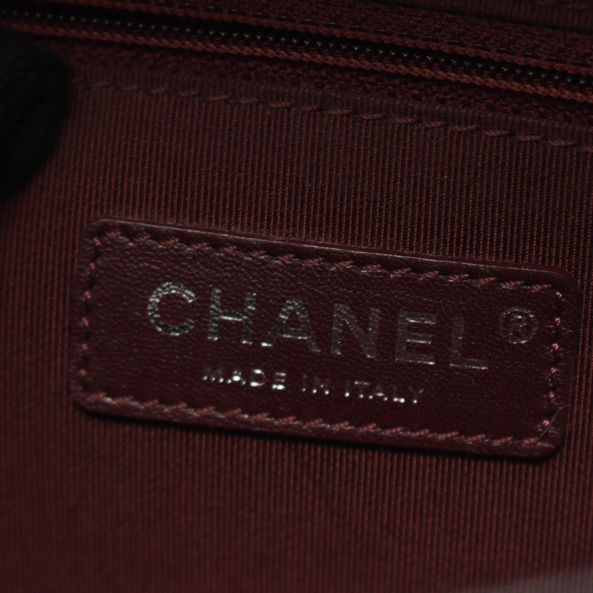 Chanel Black Grained Calfskin Handbag Shoulder Bag (Pre-Owned)