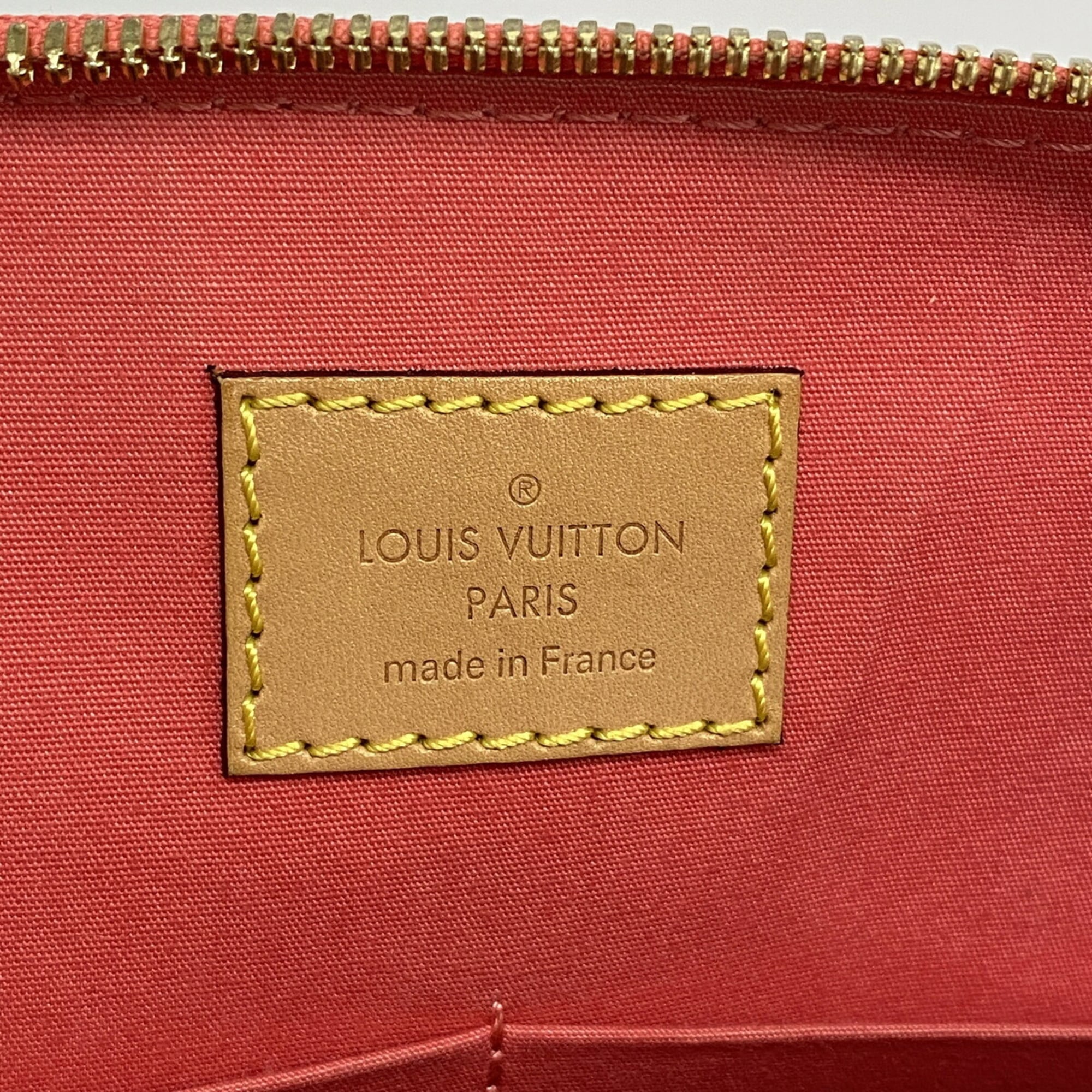 Louis Vuitton Rose Litchi Handbag (Pre-Owned)
