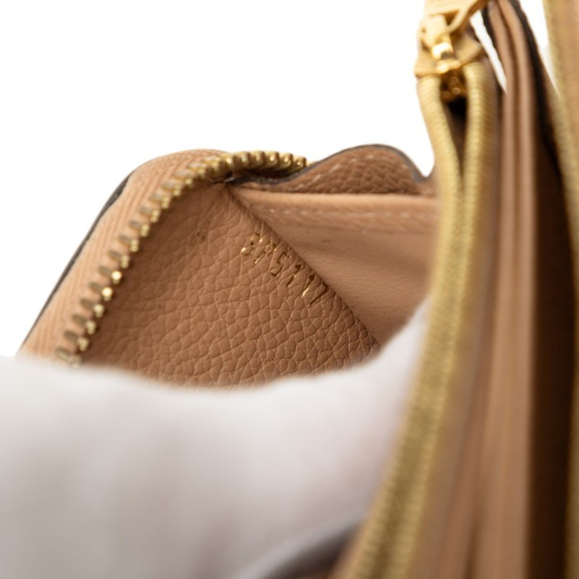 Louis Vuitton Beige Leather Long Wallet (Bi-Fold) (Pre-Owned)