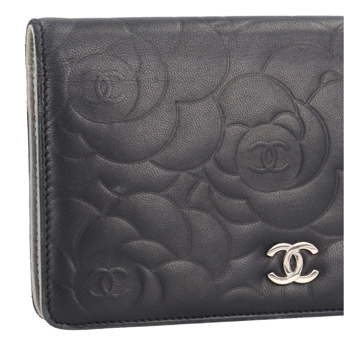 Chanel Black Leather Wallet (Bi-Fold) (Pre-Owned)