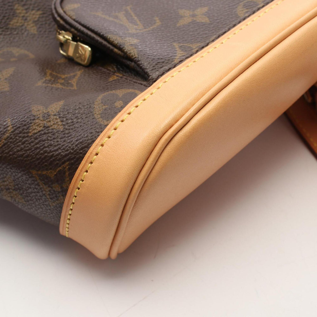 Louis Vuitton Brown Monogram Monogram Leather Backpack Handbag (Pre-Owned)