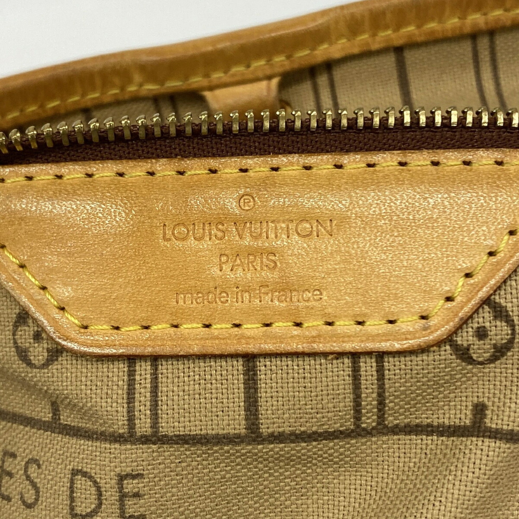 Louis Vuitton Brown Tote Bag (Pre-Owned)