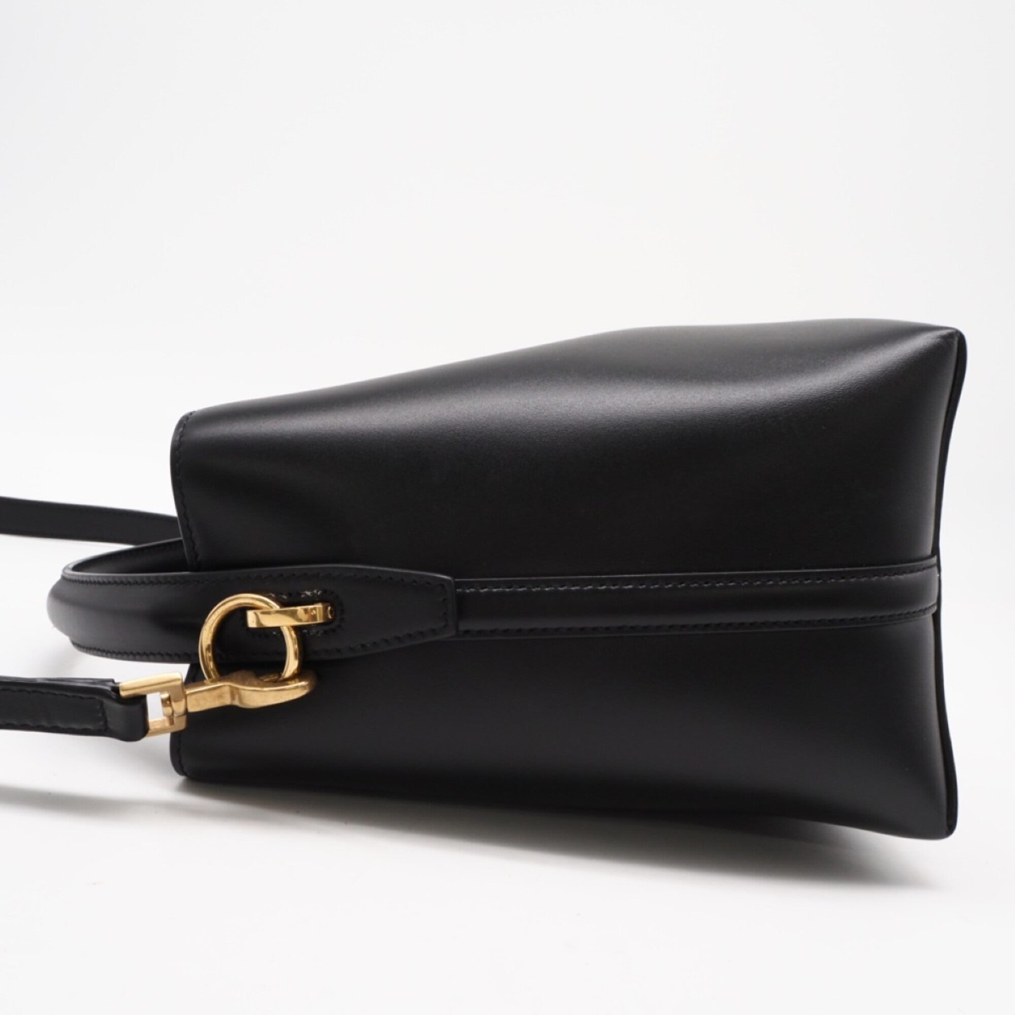Yves Saint Laurent Black Leather Handbag (Pre-Owned)