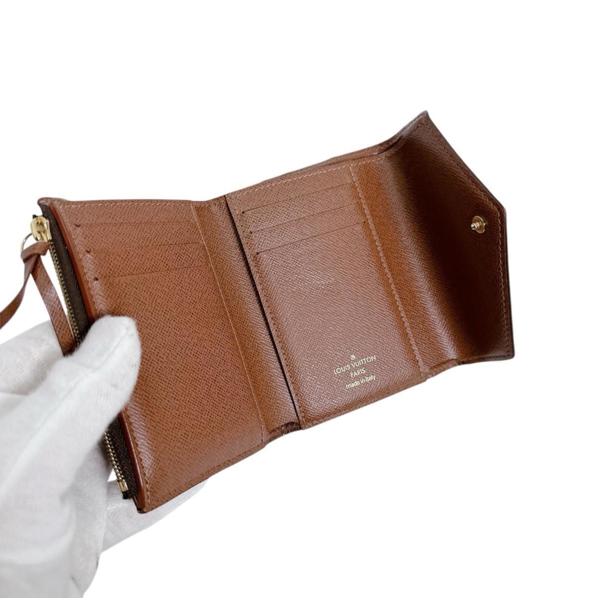 Louis Vuitton Monogram Brown Monogram Wallet (Tri-Fold) (Pre-Owned)