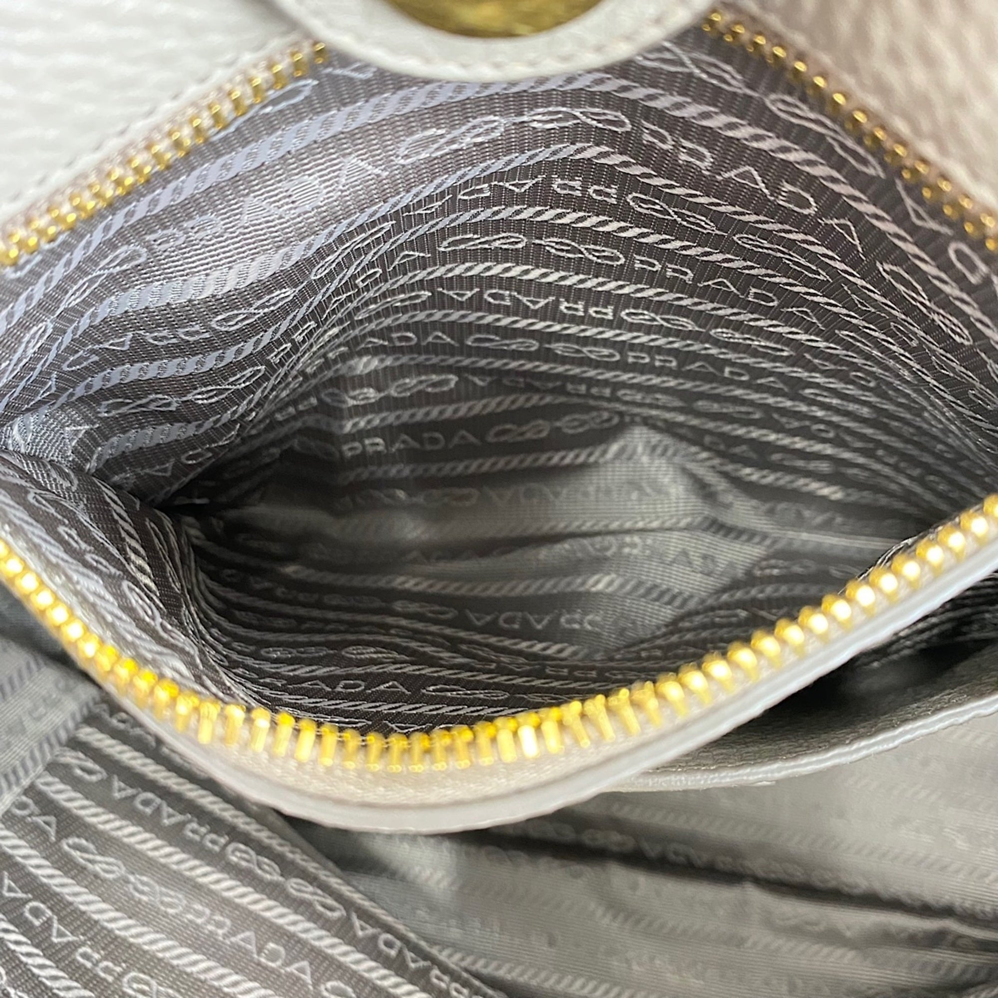 Prada Gray Leather Tote Bag (Pre-Owned)