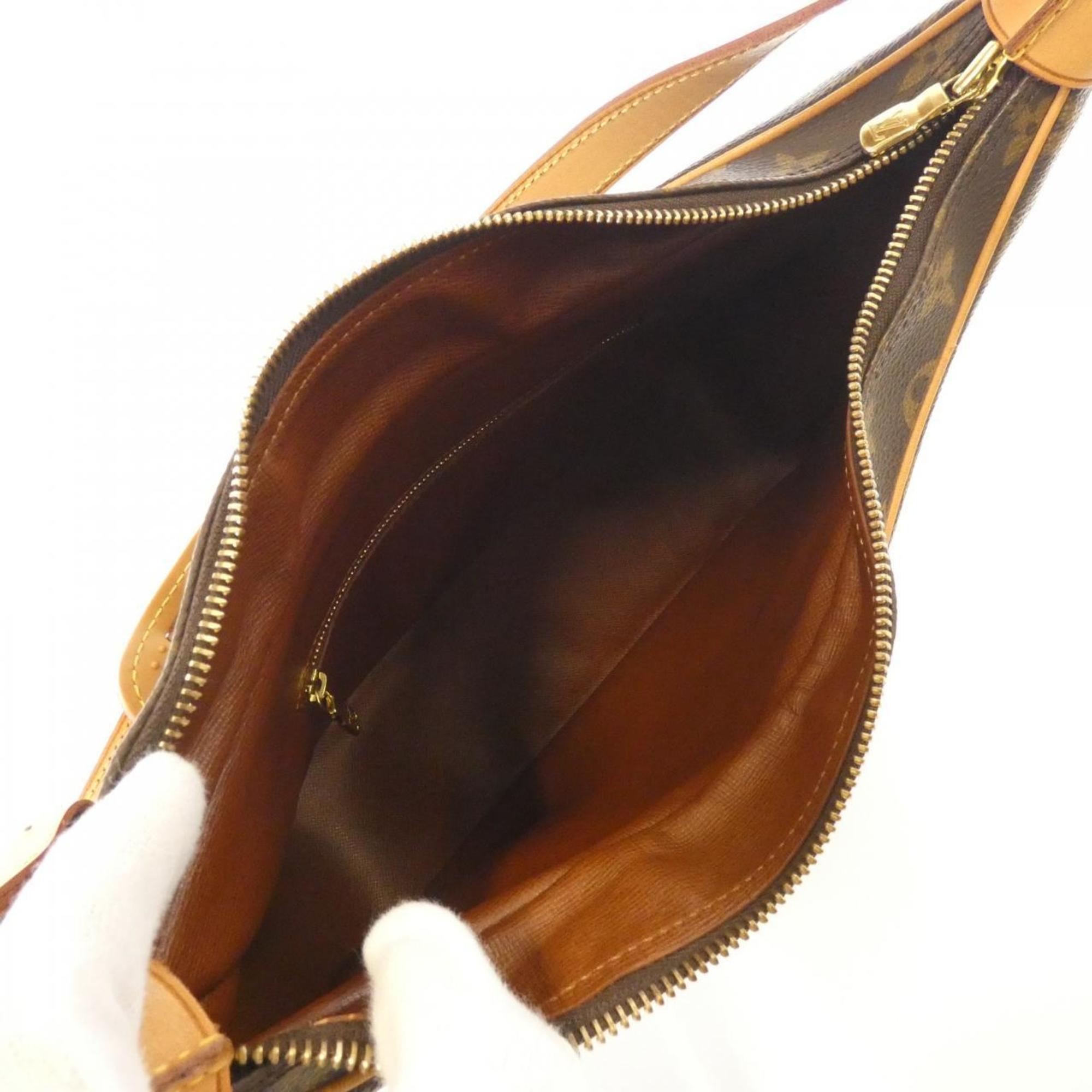 Louis Vuitton Marron Coated Canvas Shoulder Bag (Pre-Owned)