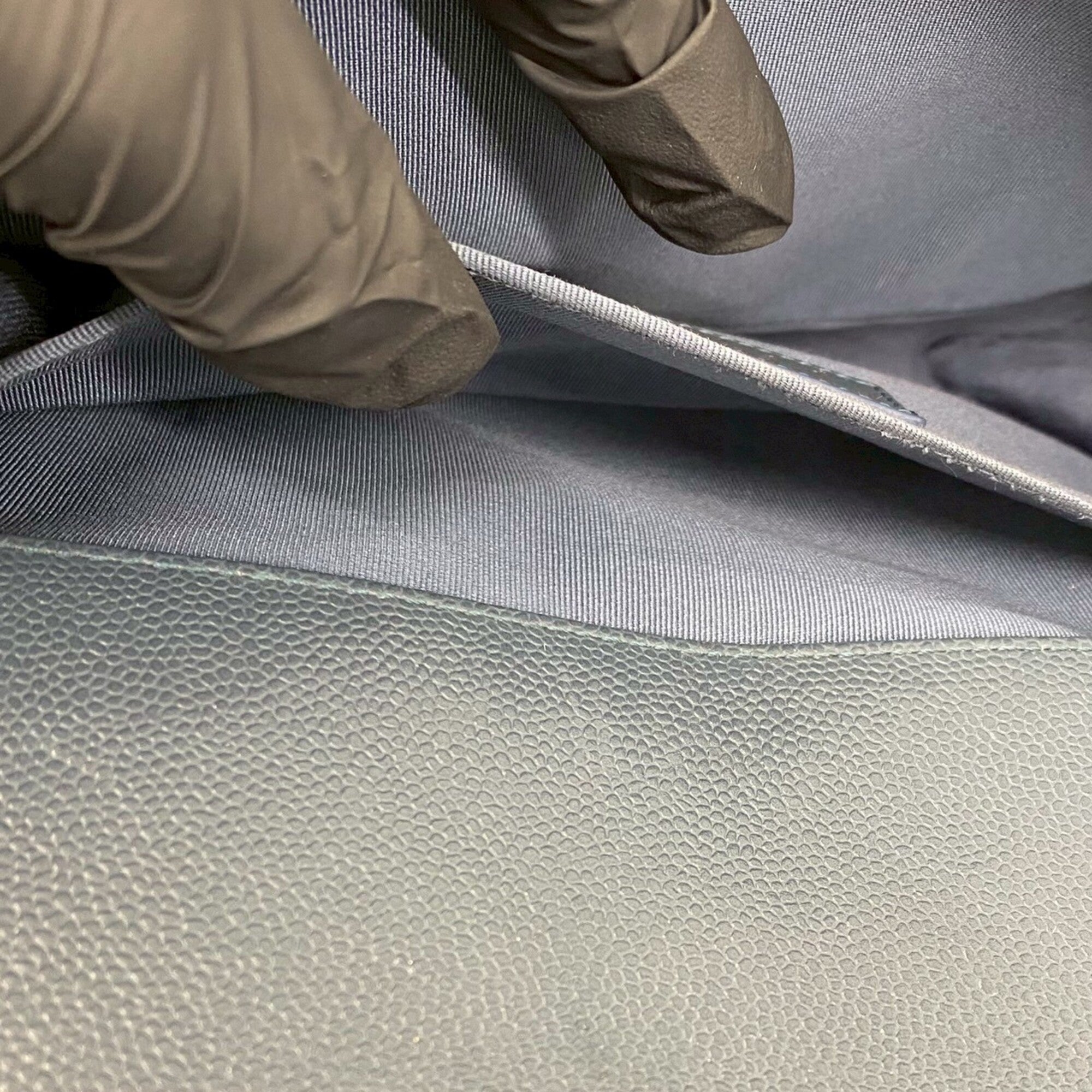 Chanel Blue Grained Calfskin Shoulder Bag (Pre-Owned)