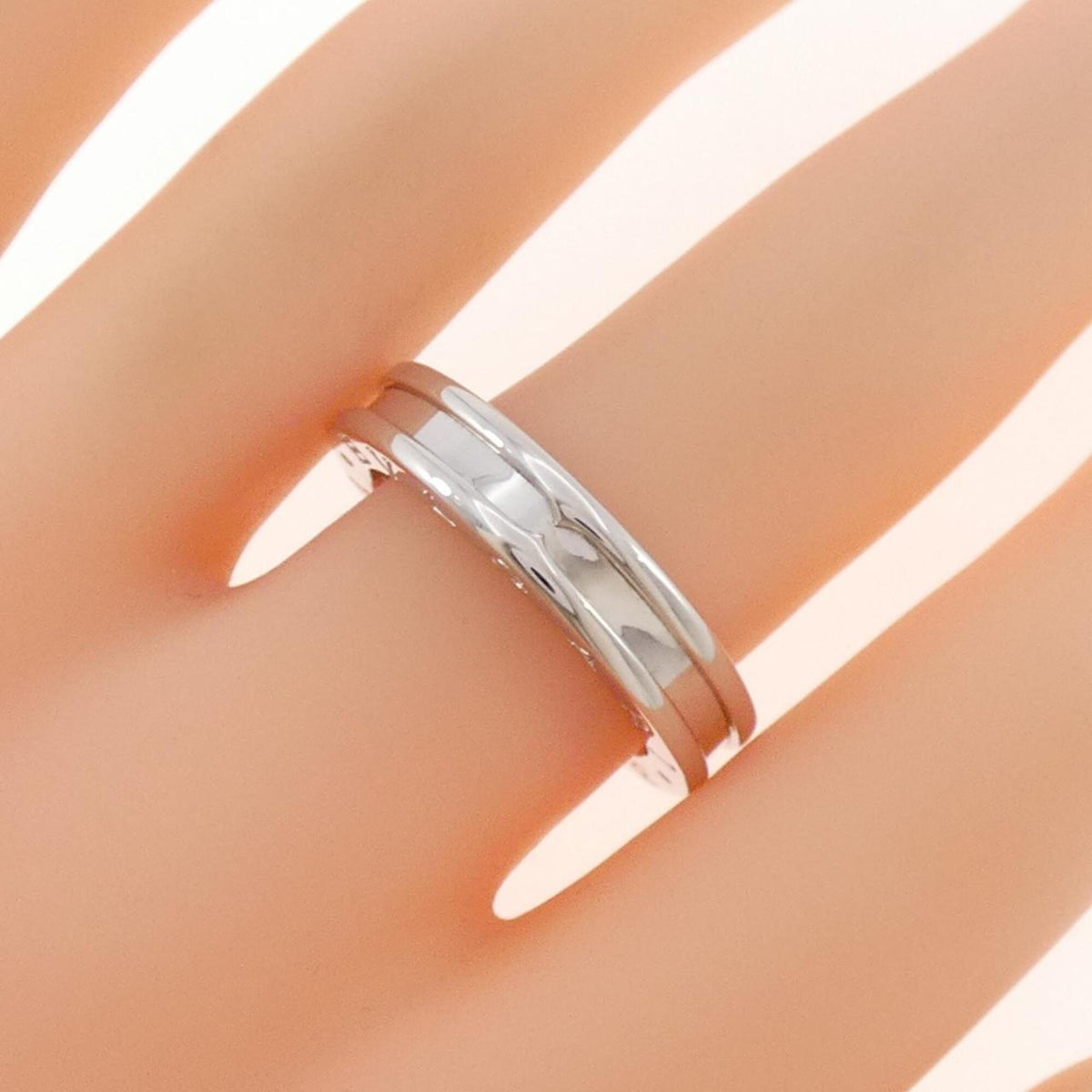Bvlgari B.Zero1 White Gold (18K) Band Ring (Pre-Owned)