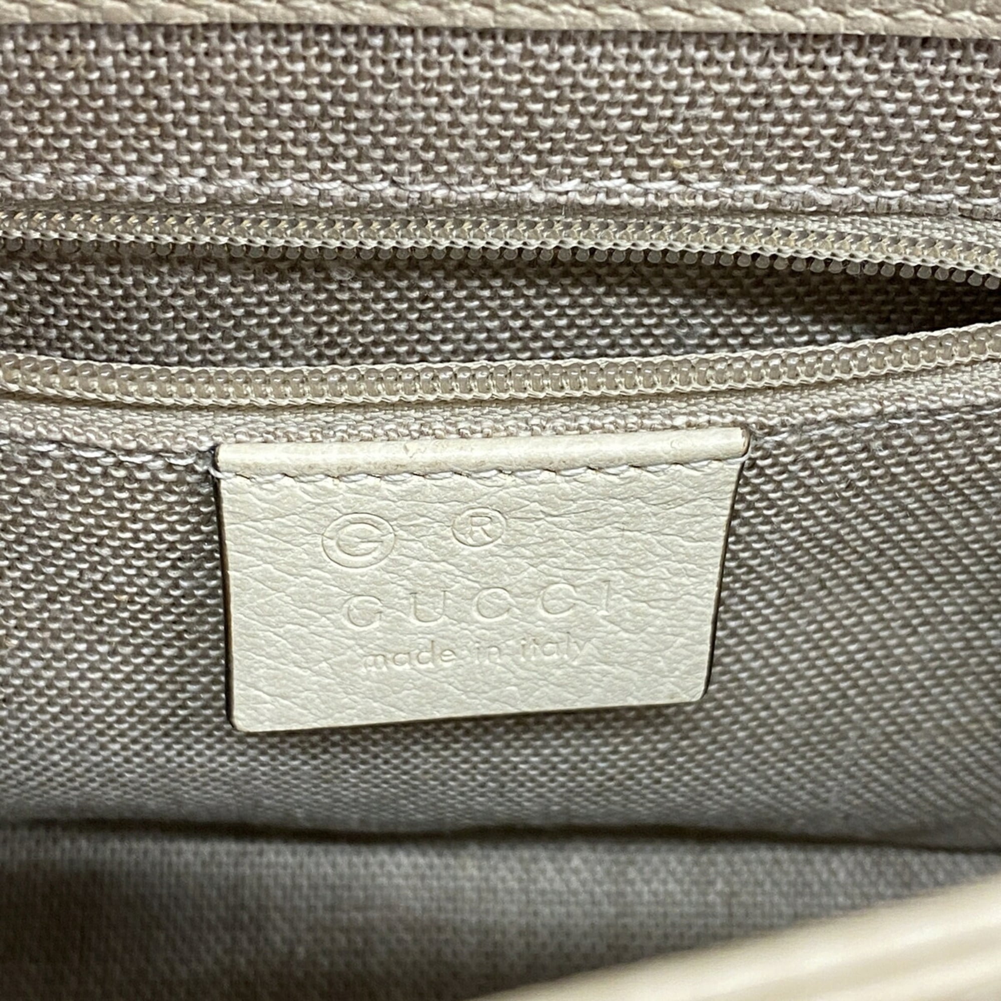 Gucci Ivory Leather Shoulder Bag (Pre-Owned)