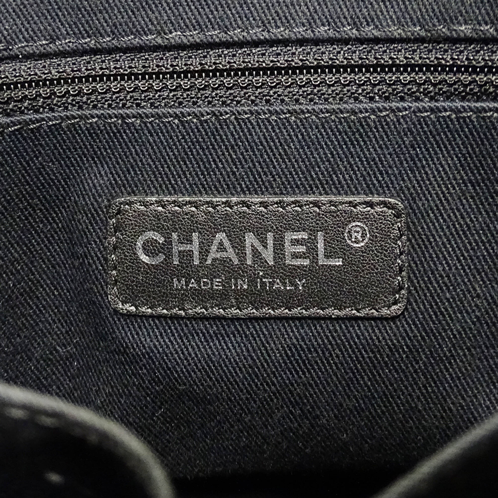 Chanel Black Grained Calfskin Handbag Tote Bag (Pre-Owned)