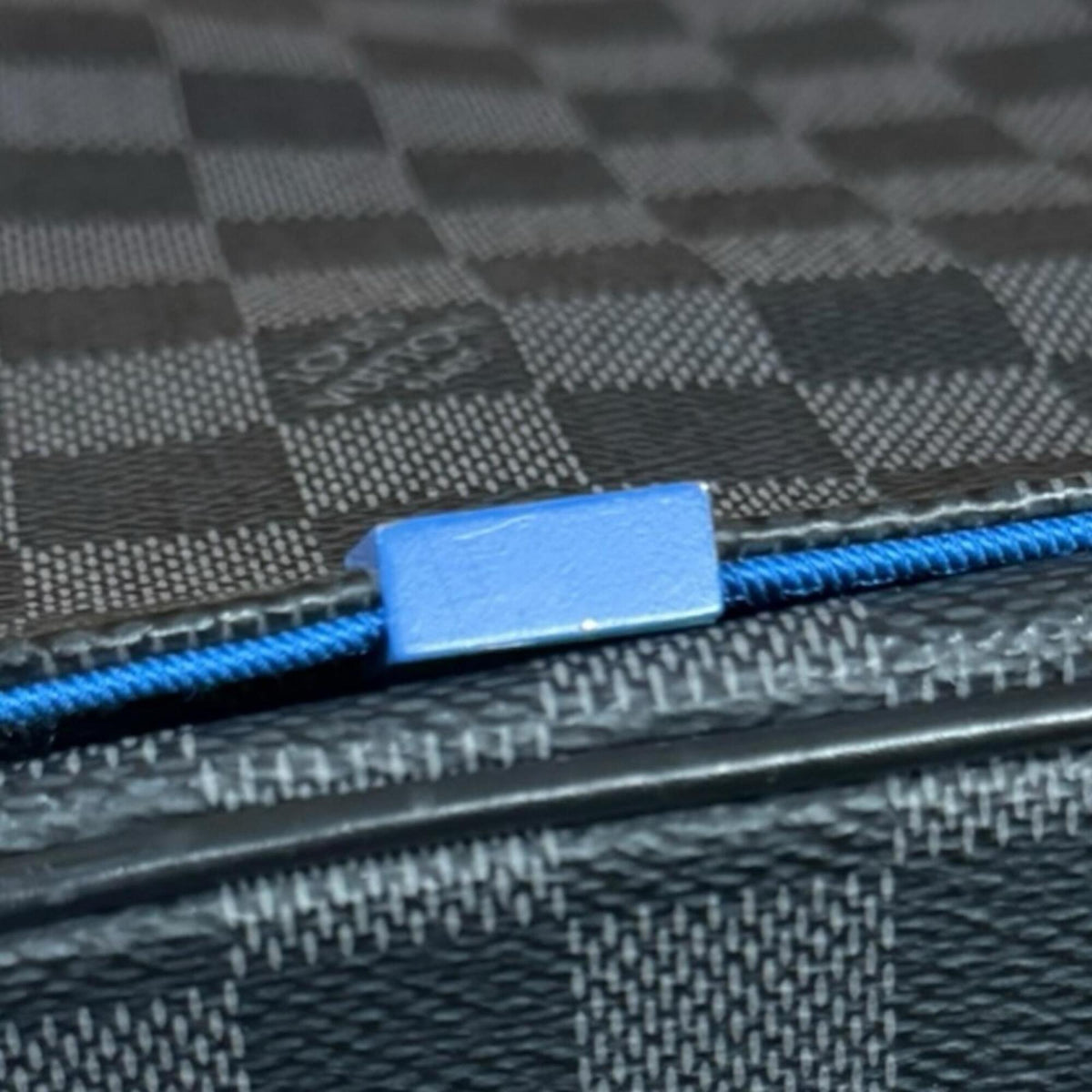 Louis Vuitton Damier Graphite Black Blue Damier Graphite Shoulder Bag (Pre-Owned)
