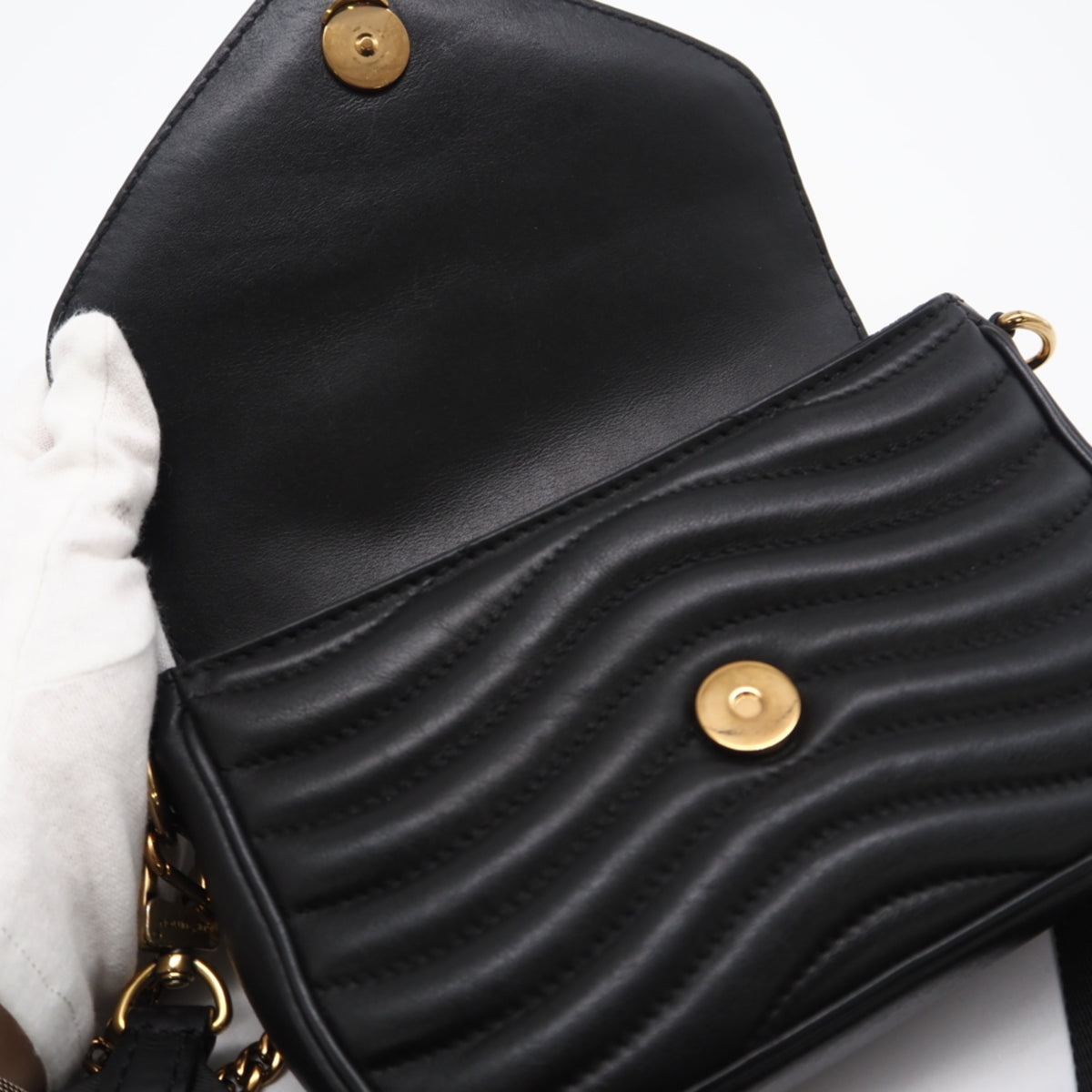 Louis Vuitton Black Leather Pochette Shoulder Bag (Pre-Owned)