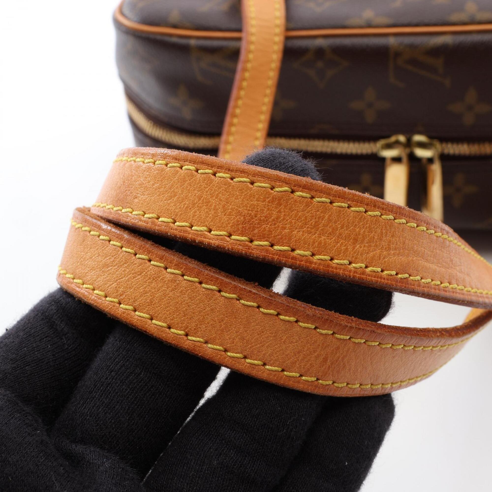 Louis Vuitton Brown Coated Canvas Pvc Monogram Leather Handbag Shoulder Bag (Pre-Owned)