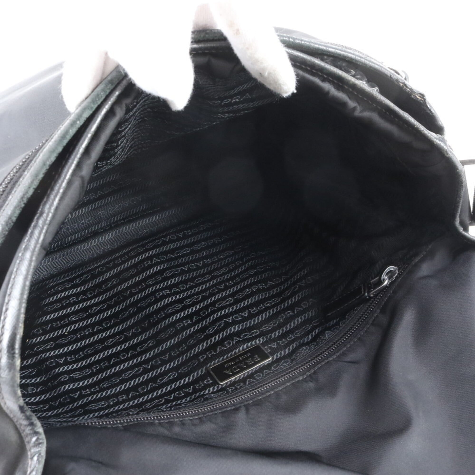 Prada Black Nylon Leather Shoulder Bag (Pre-Owned)