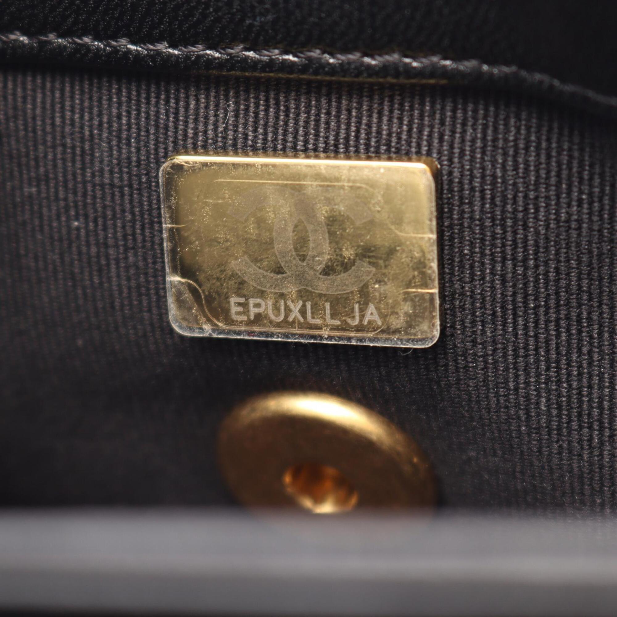 Chanel Black Leather Handbag Shoulder Bag (Pre-Owned)