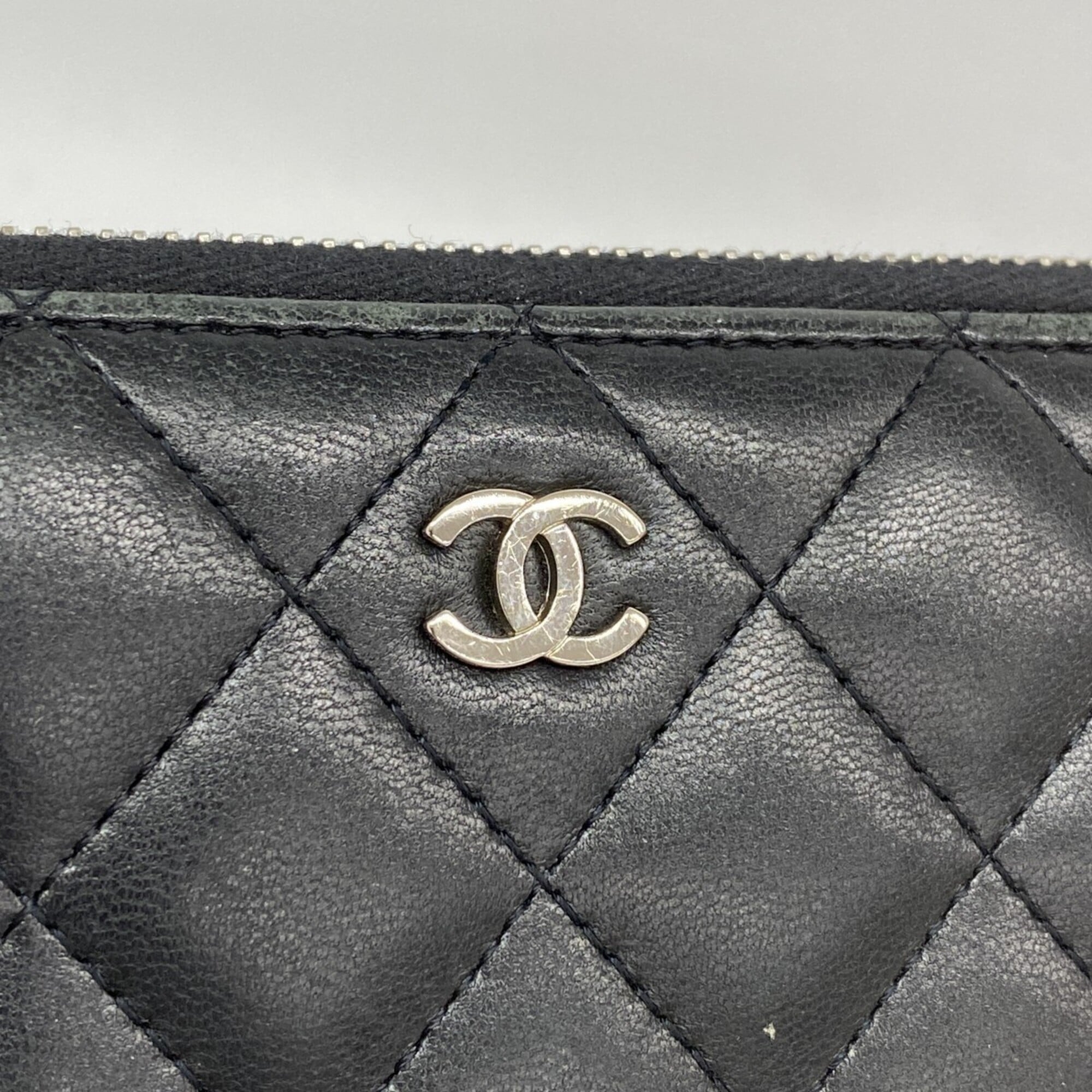 Chanel Black Leather Long Wallet (Bi-Fold) (Pre-Owned)
