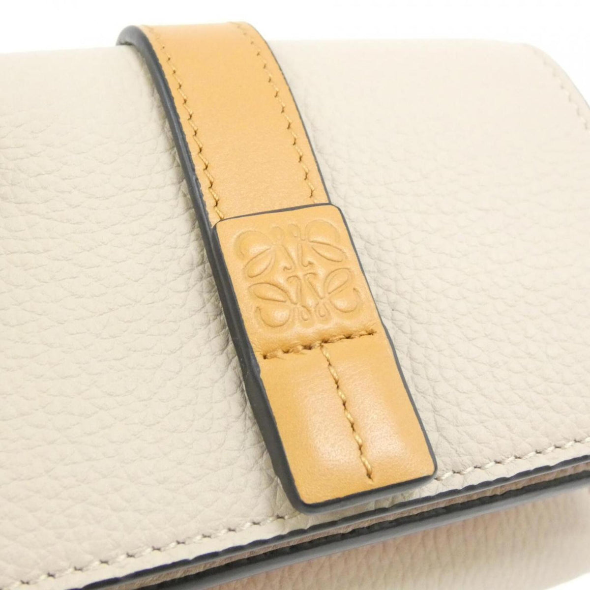 Loewe Beige Leather Wallet (Tri-Fold) (Pre-Owned)