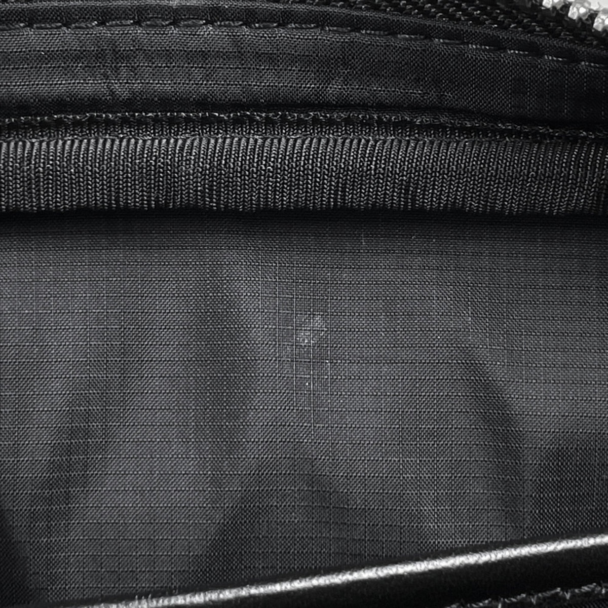 Burberry Black Nylon Leather Sling Bag (Pre-Owned)