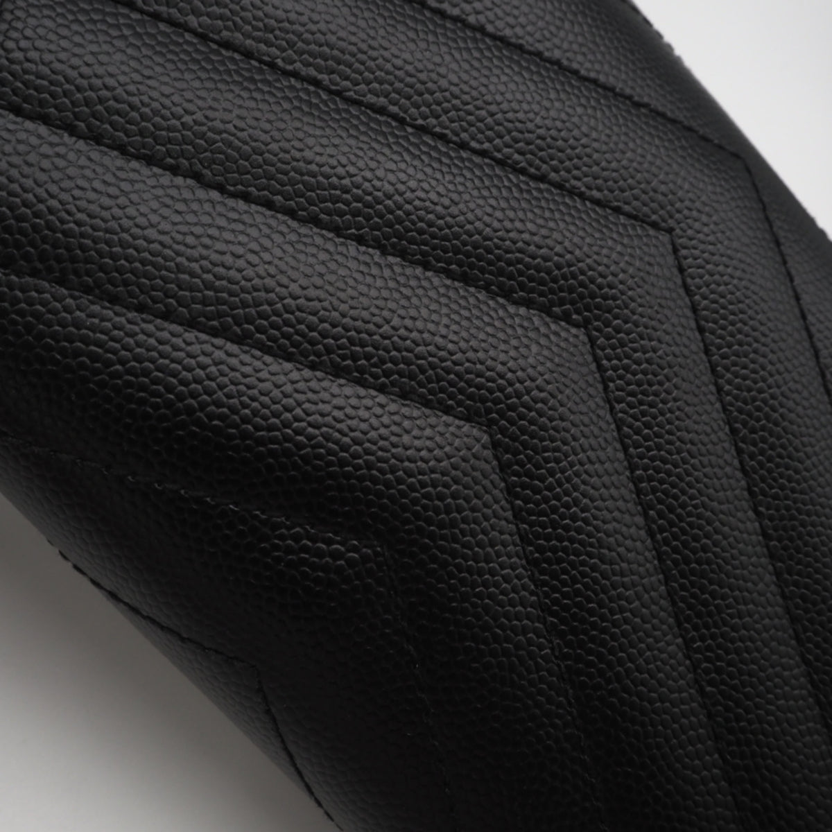 Yves Saint Laurent Black Leather Long Wallet (Bi-Fold) (Pre-Owned)