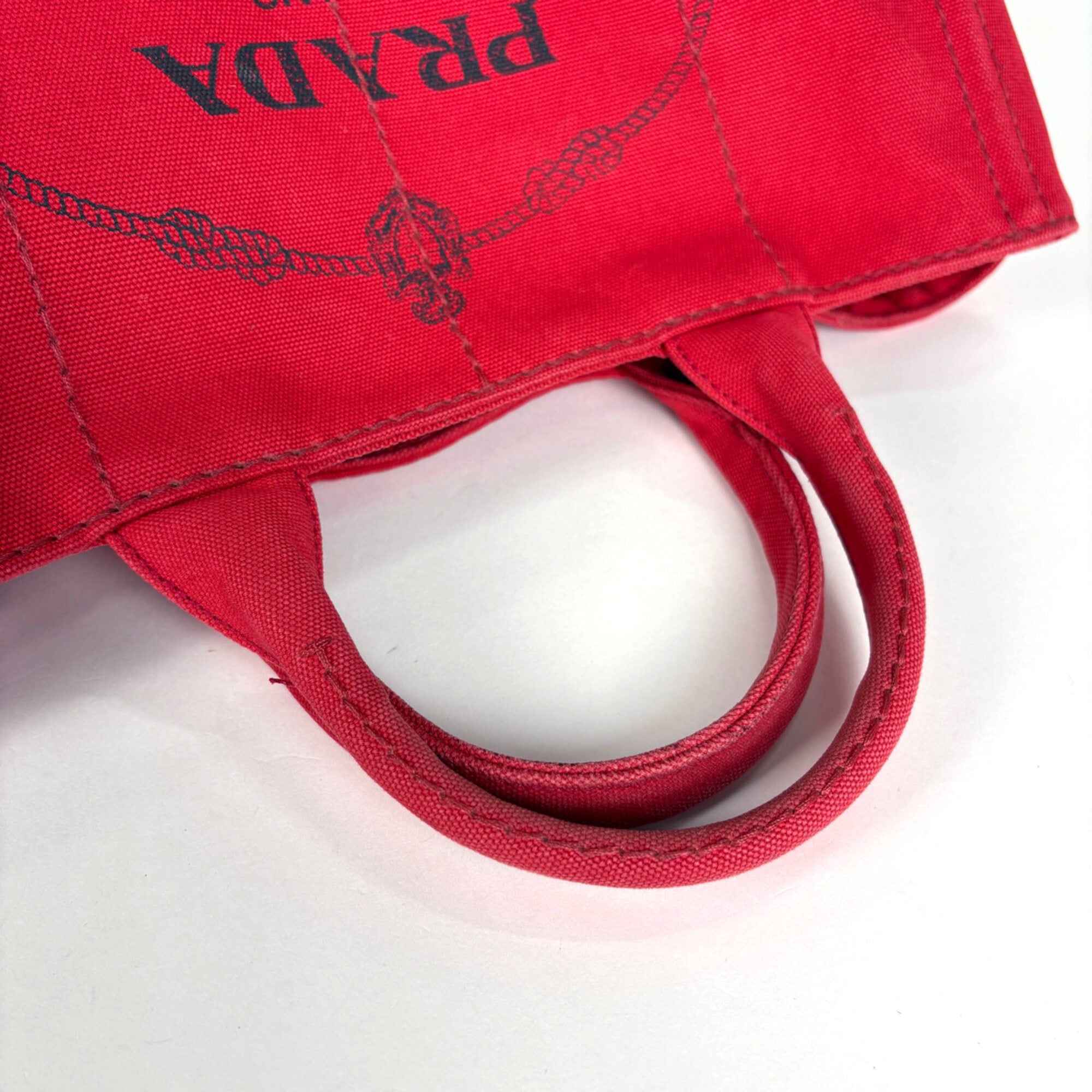 Prada Red Color Canapa Shoulder Bag Tote Bag (Pre-Owned)