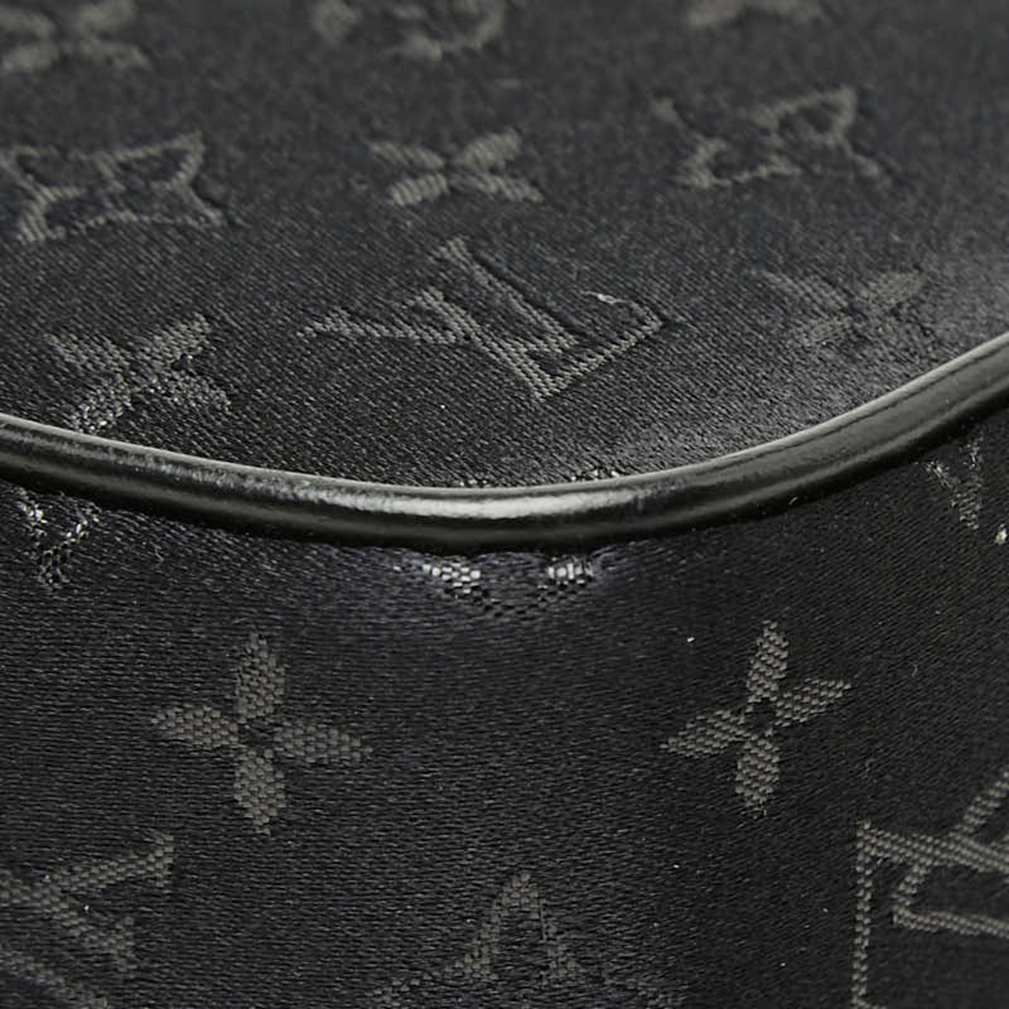 Louis Vuitton Black Satin Leather Handbag Pochette Shoulder Bag (Pre-Owned)