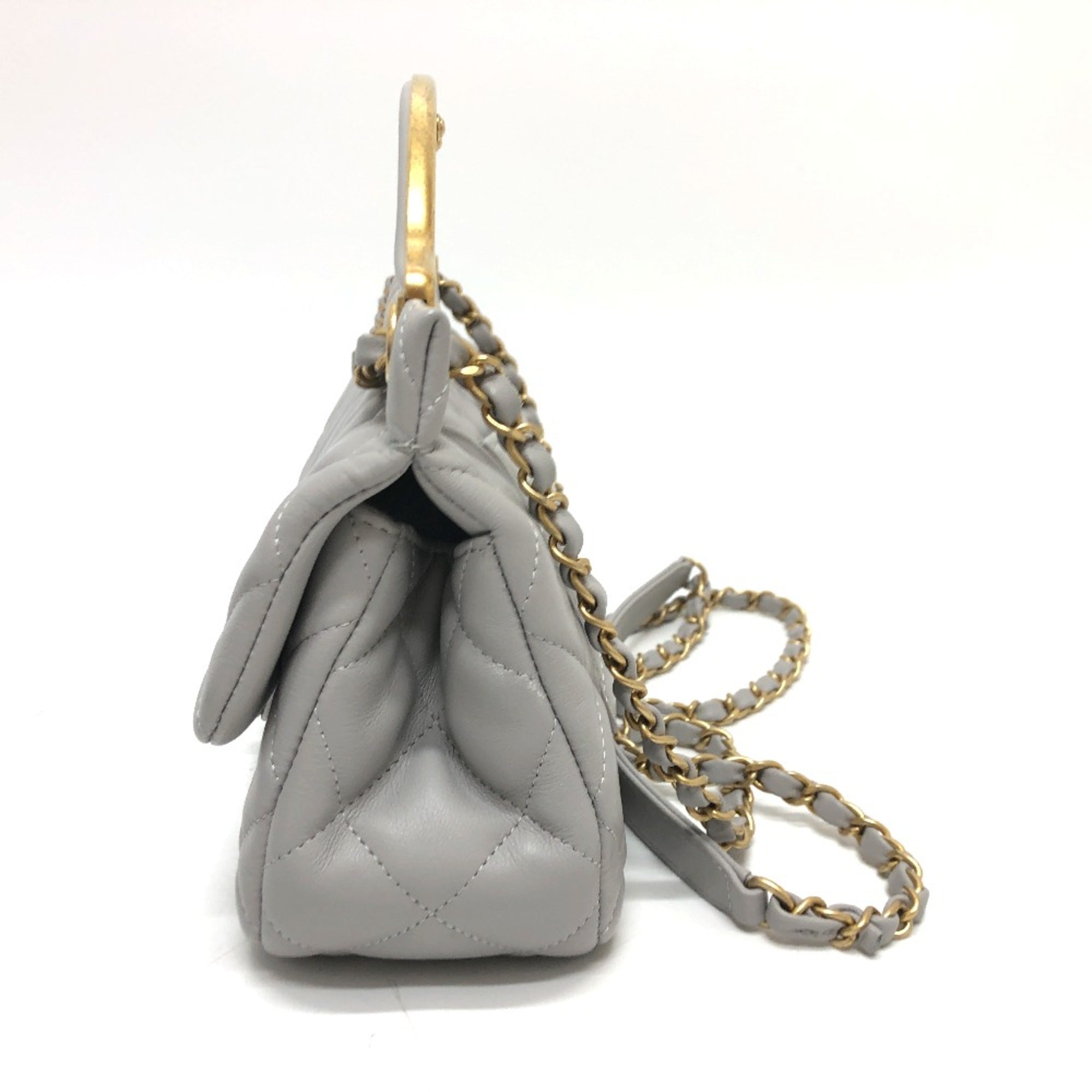 Chanel Gray Leather Shoulder Bag (Pre-Owned)