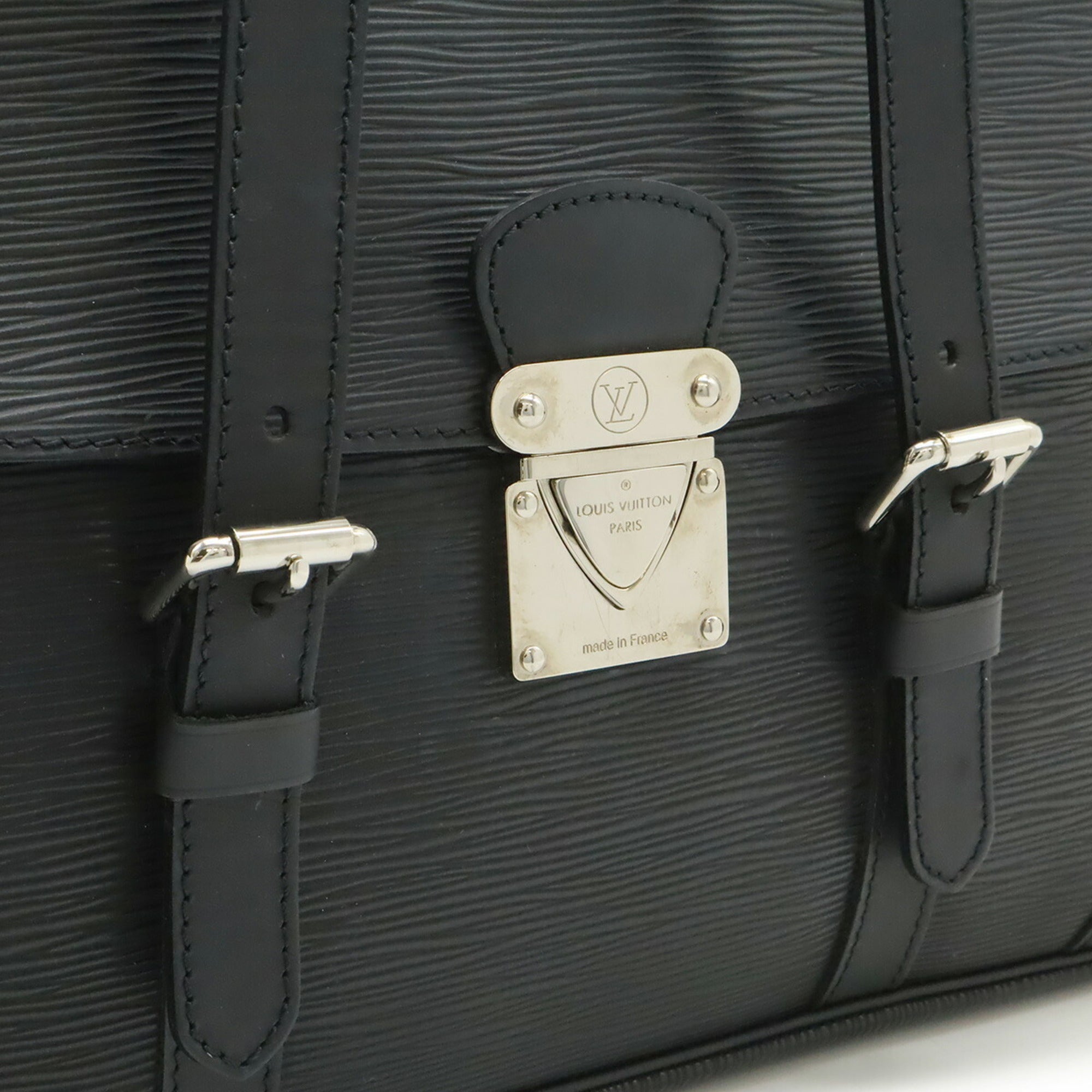 Louis Vuitton Black Noir Epi Leather Shoulder Bag (Pre-Owned)
