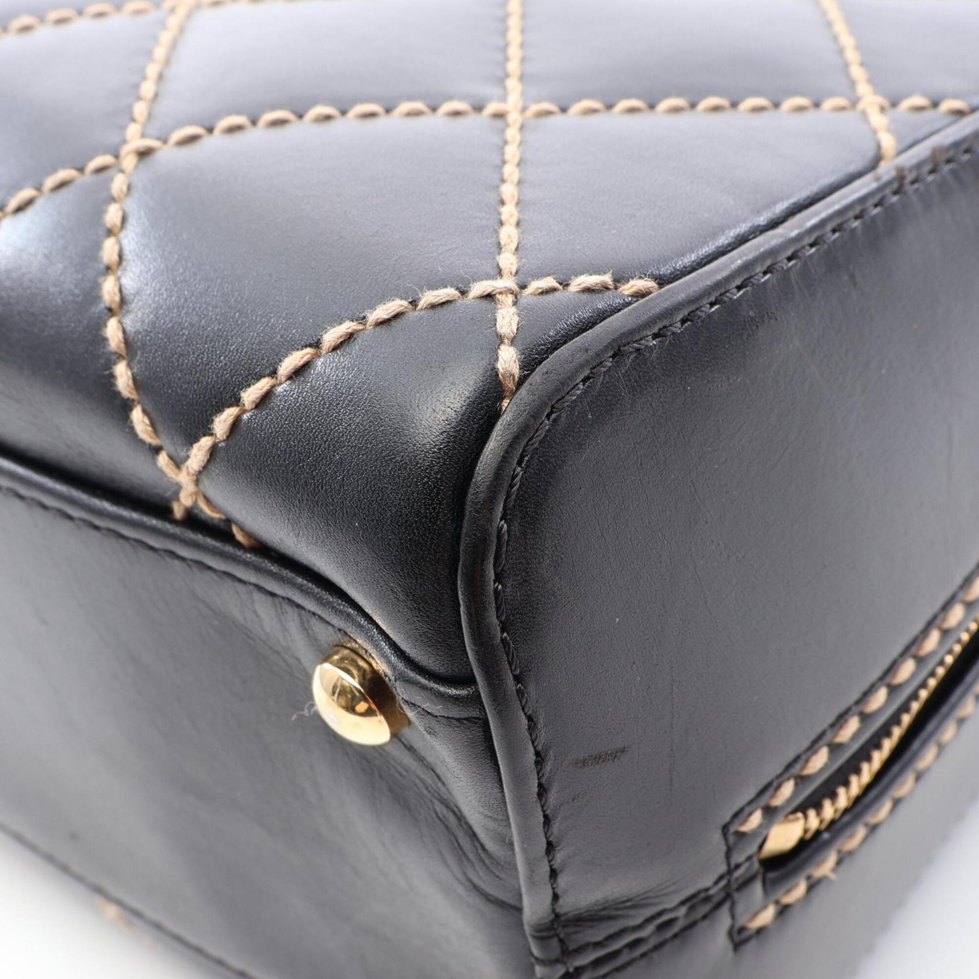 Chanel Black Leather Handbag (Pre-Owned)