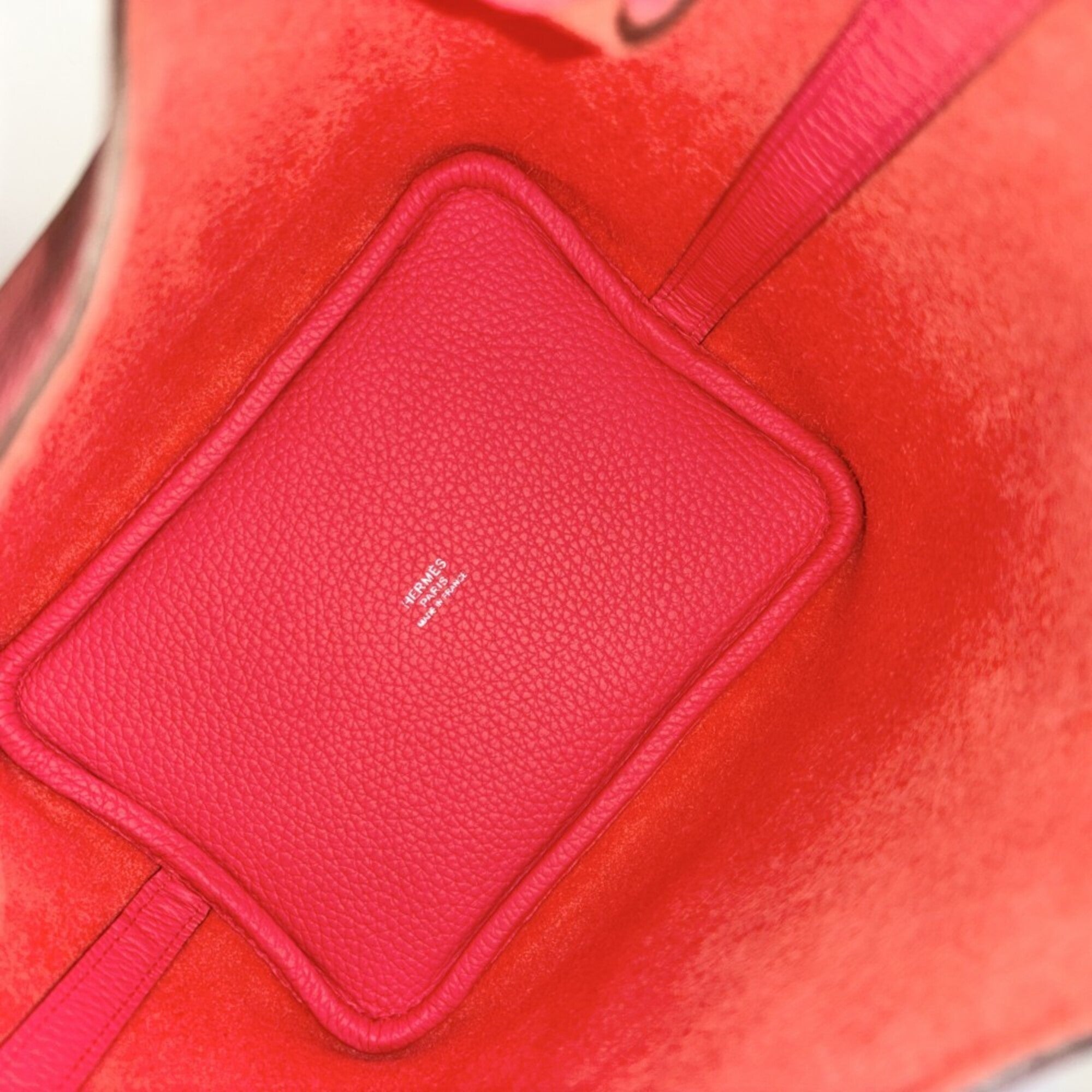 Hermes Red Color Handbag (Pre-Owned)