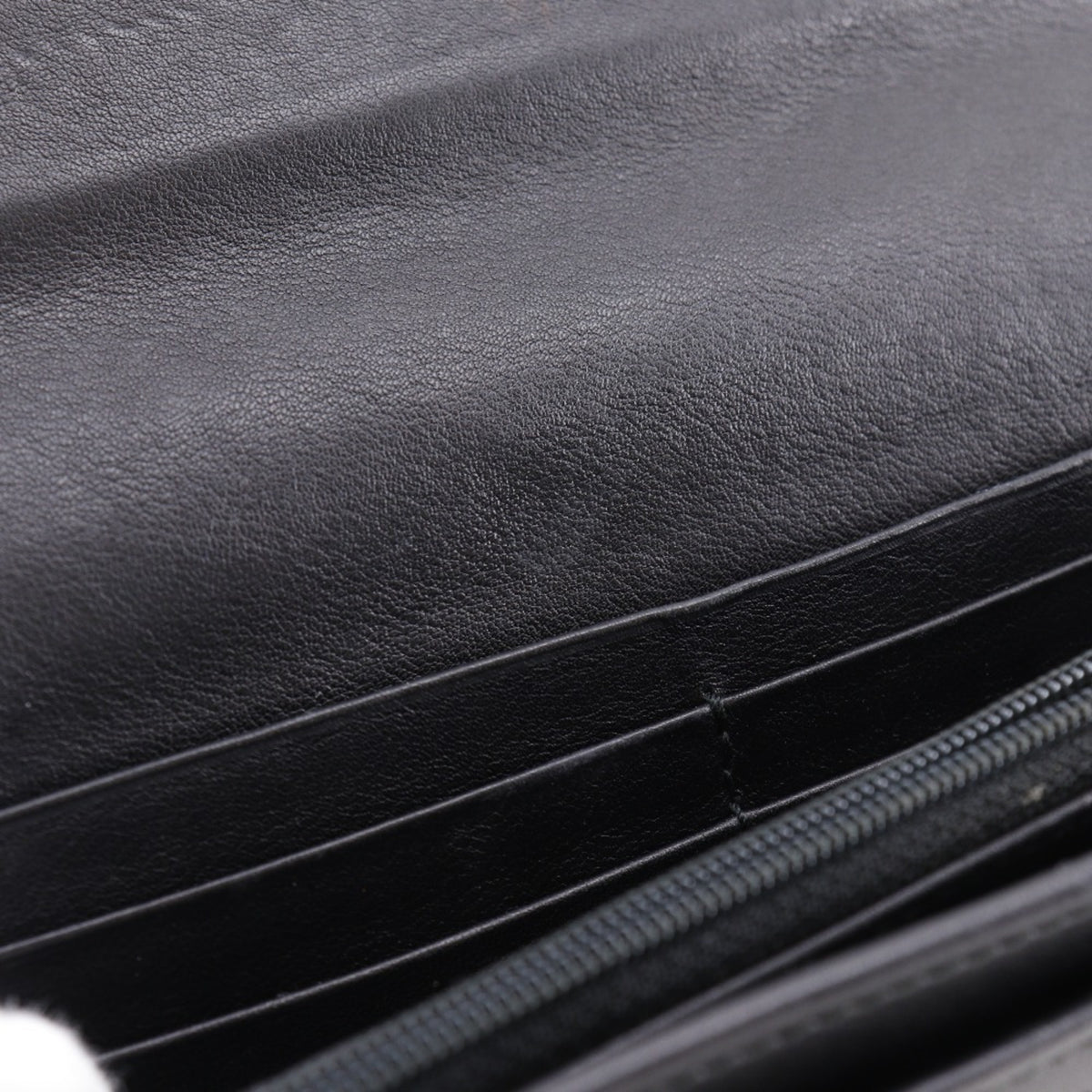 Gucci Black Leather Long Wallet (Bi-Fold) (Pre-Owned)