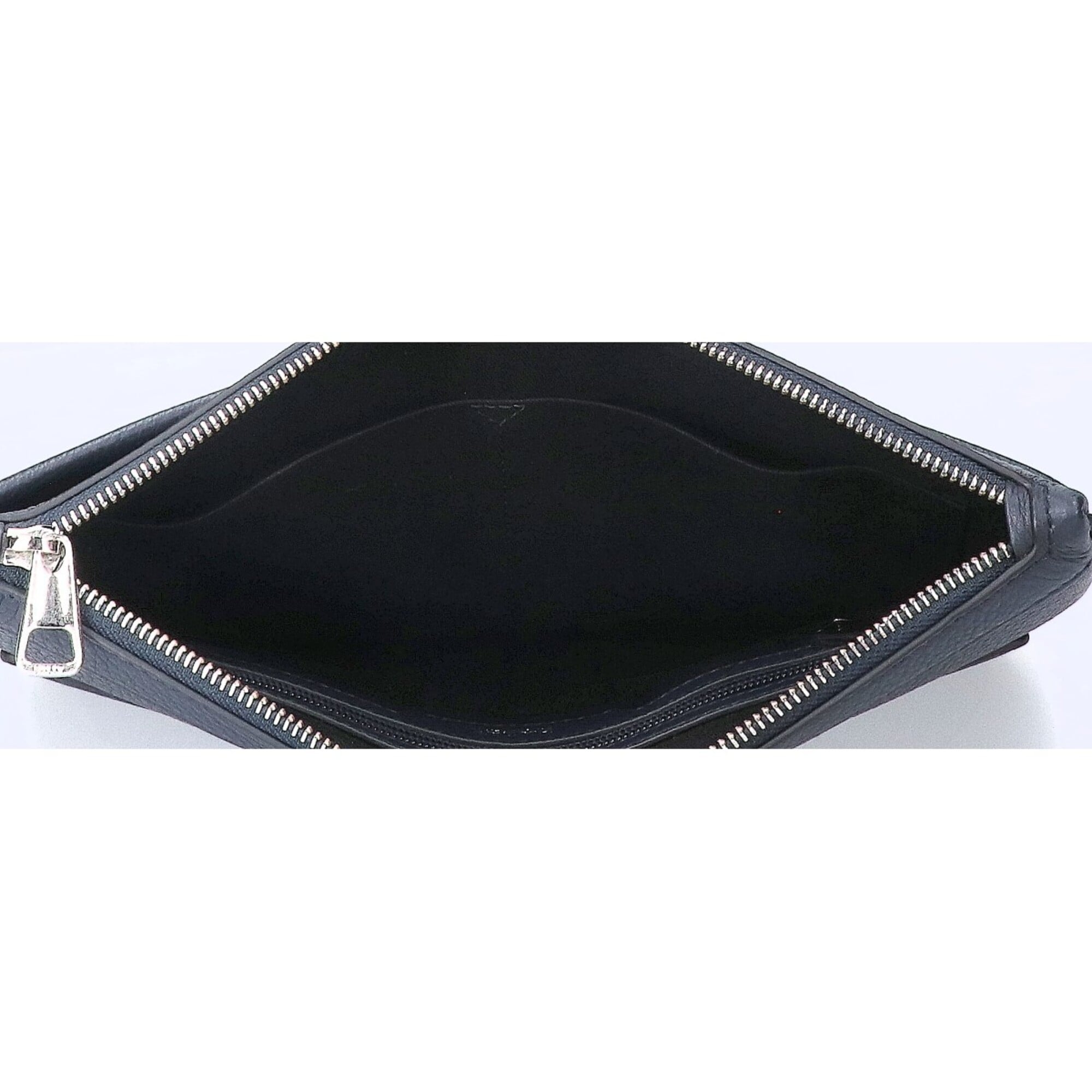 Bally Dark Navy Leather Clutch Bag (Pre-Owned)