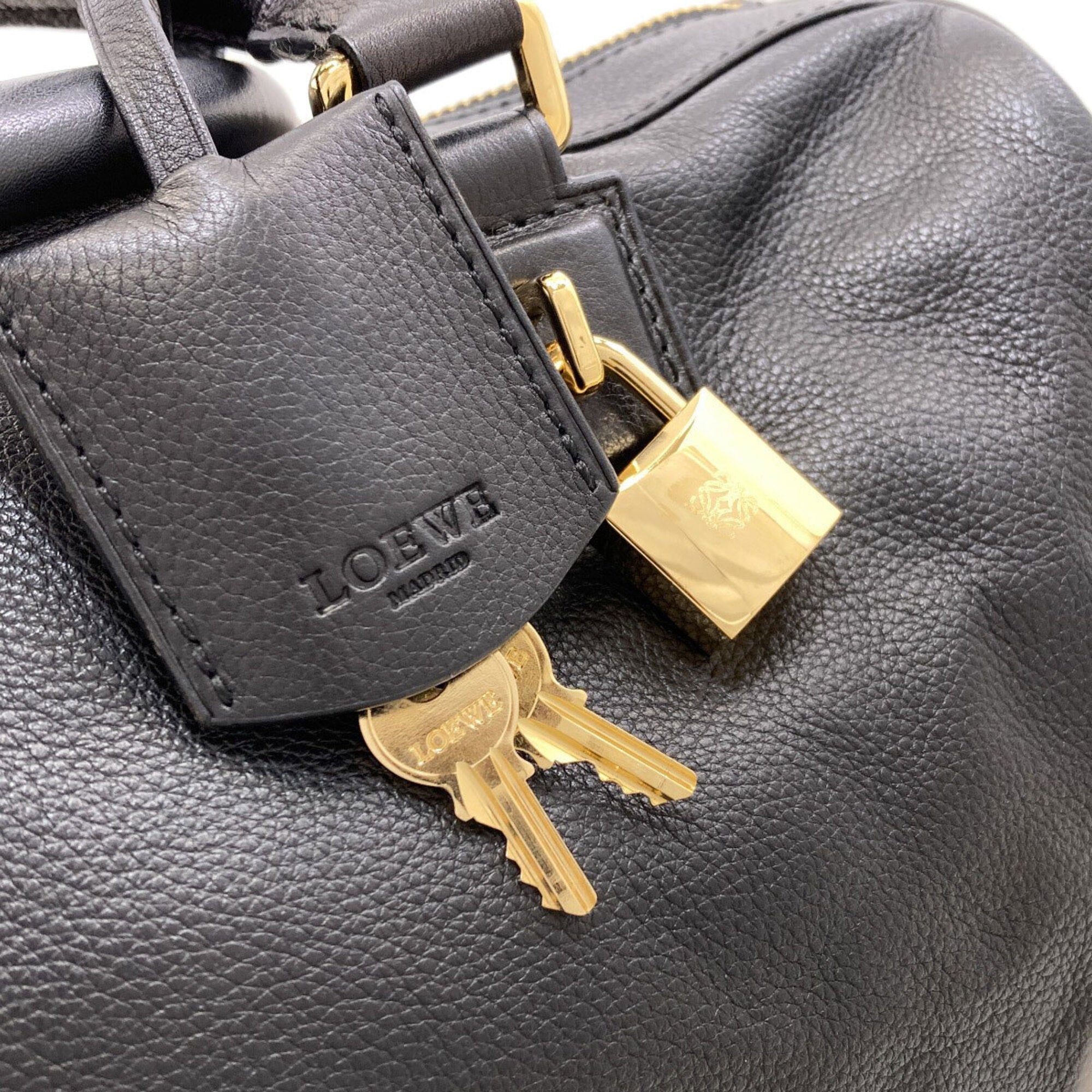 Loewe Amazona Black Leather Handbag (Pre-Owned)