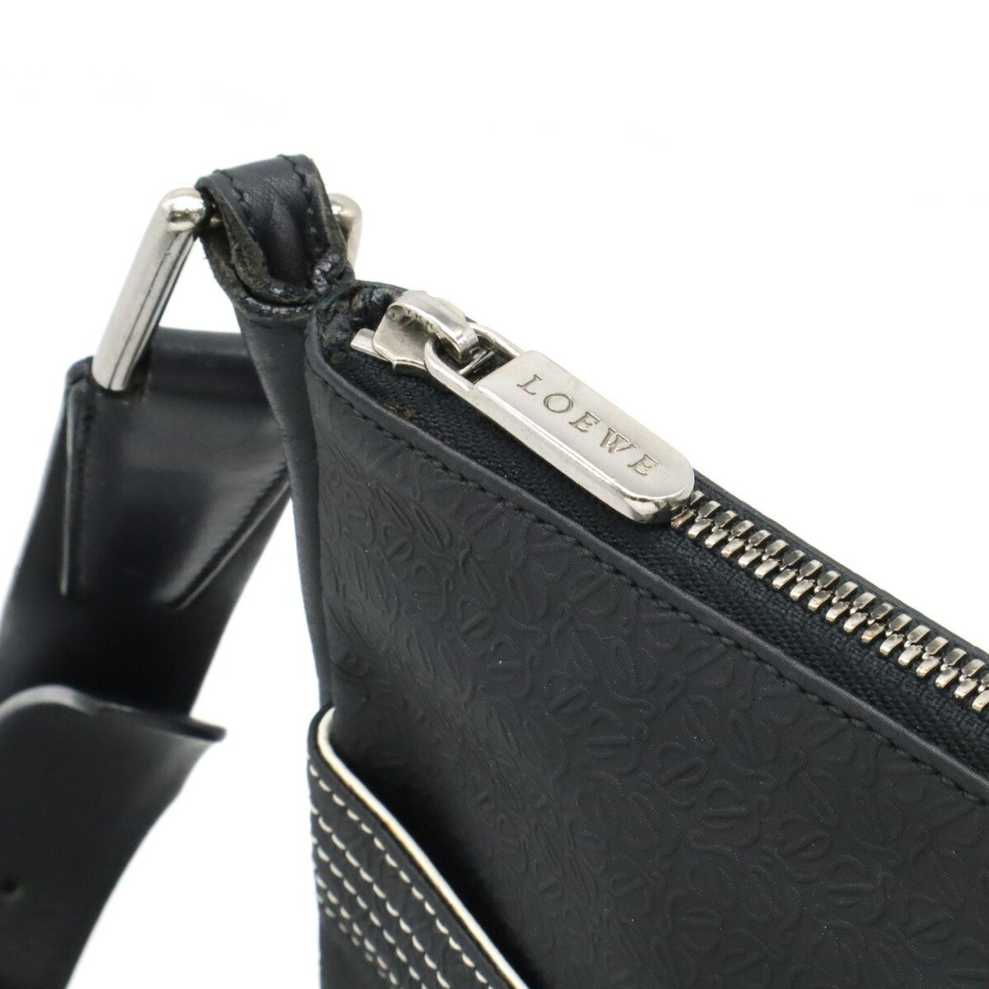 Loewe Black Pvc Leather Shoulder Bag (Pre-Owned)