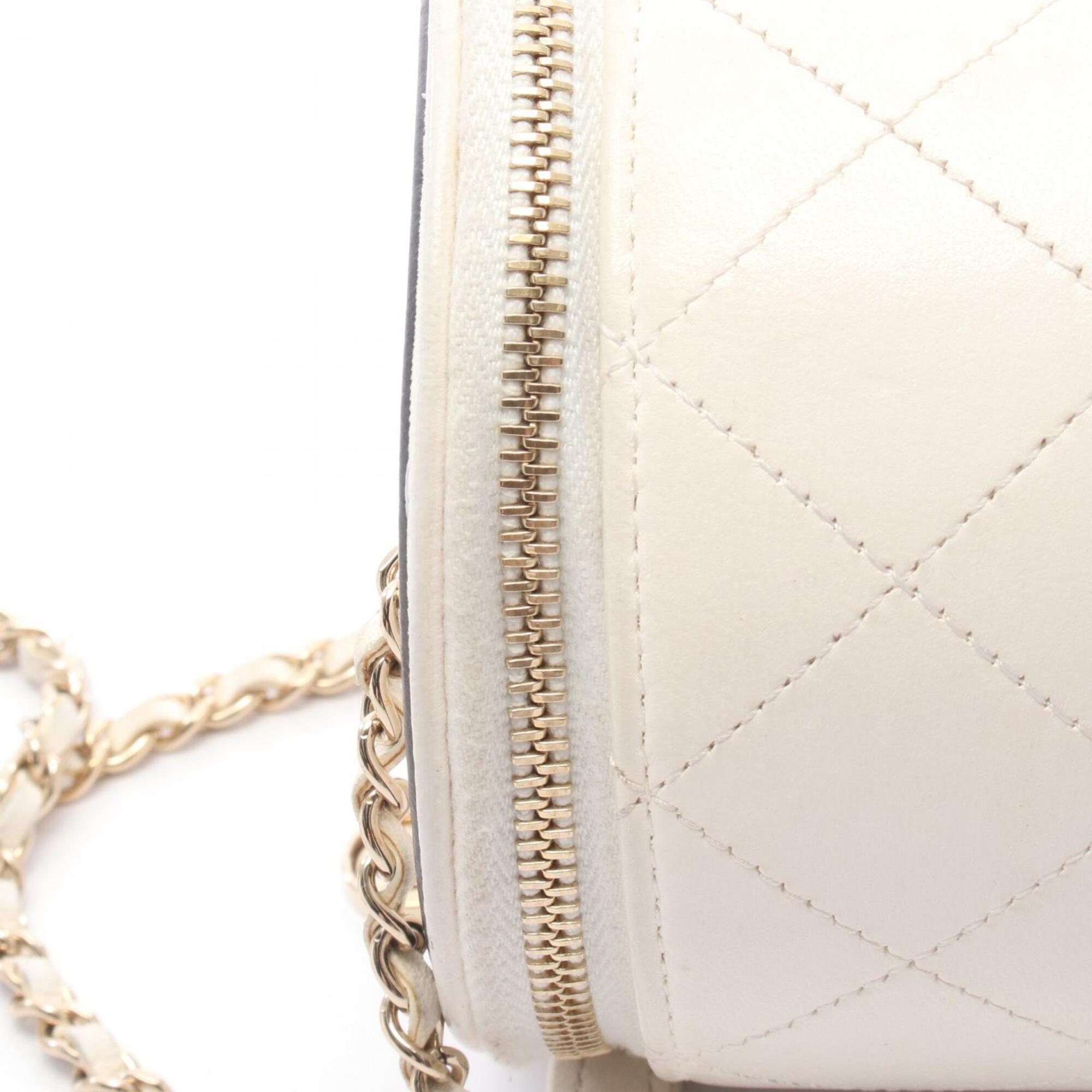 Chanel Black White Leather Handbag Shoulder Bag (Pre-Owned)