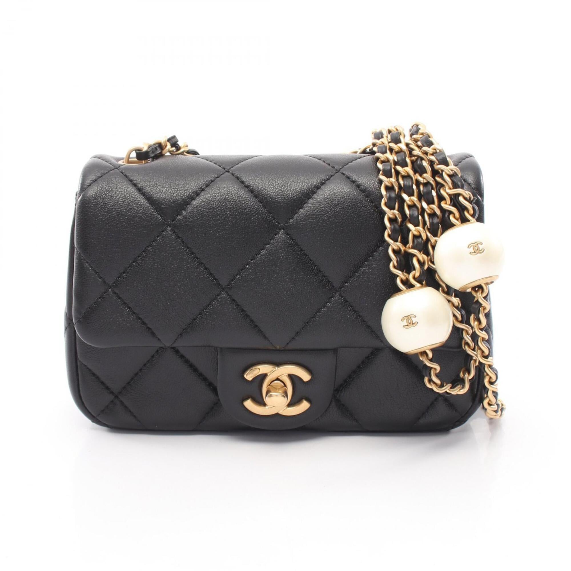 Chanel Black Leather Handbag Shoulder Bag (Pre-Owned)