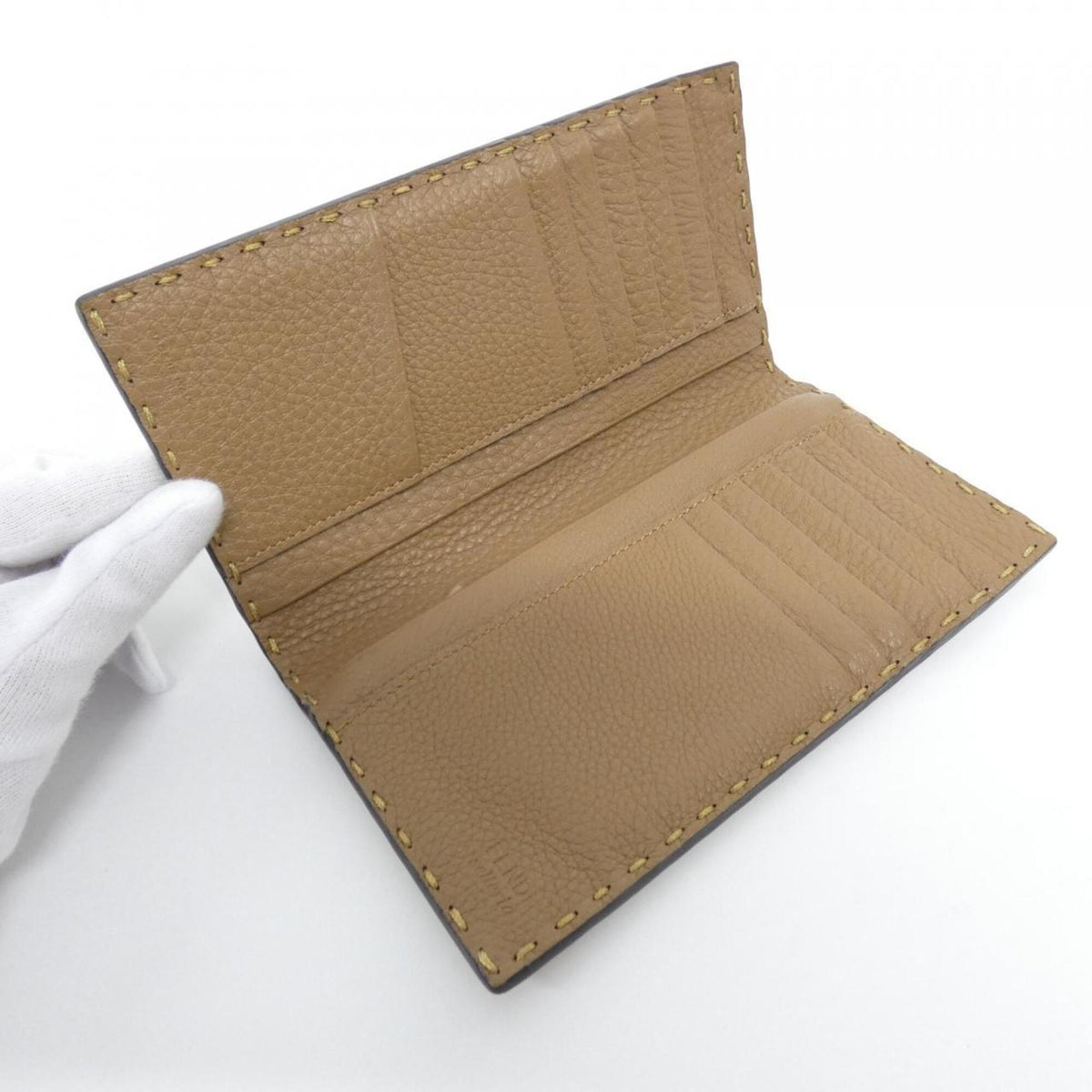 Fendi Beige Sand Leather Long Wallet (Bi-Fold) (Pre-Owned)