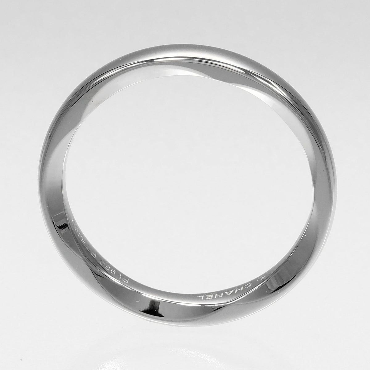 Chanel Silver Platinum 950 Band Ring (Pre-Owned)