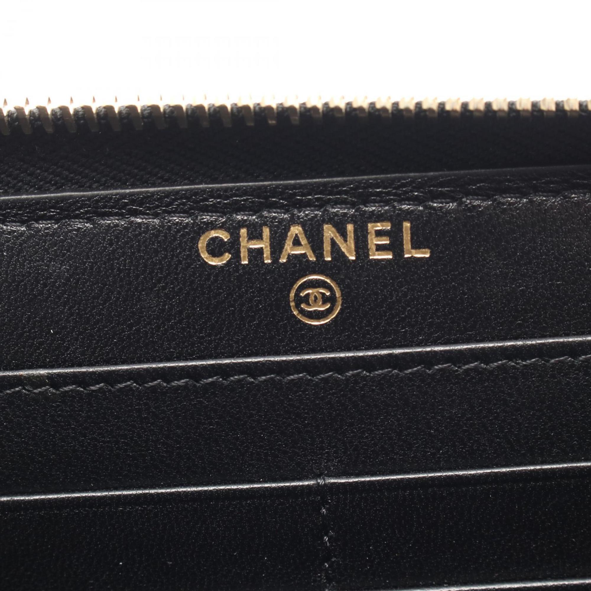 Chanel Black Patent Leather Long Wallet (Bi-Fold) (Pre-Owned)