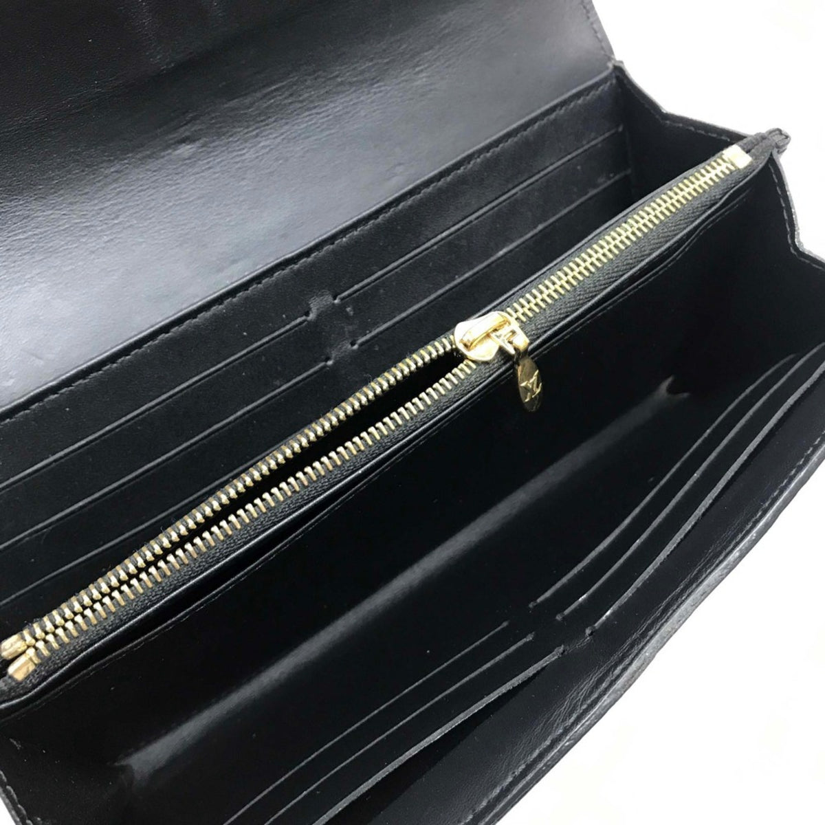 Louis Vuitton White Leather Long Wallet (Bi-Fold) (Pre-Owned)