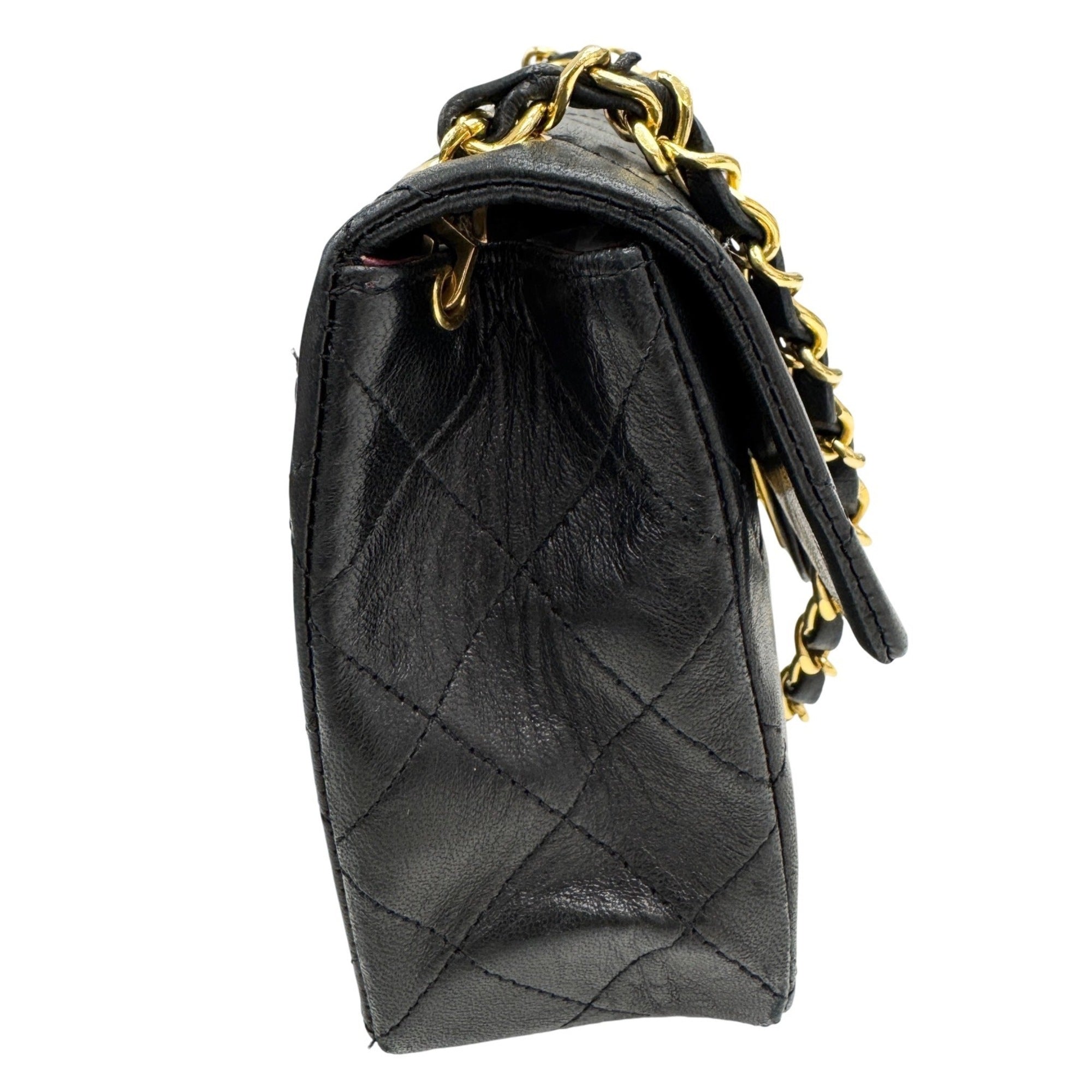 Chanel Black Gold Leather Shoulder Bag (Pre-Owned)