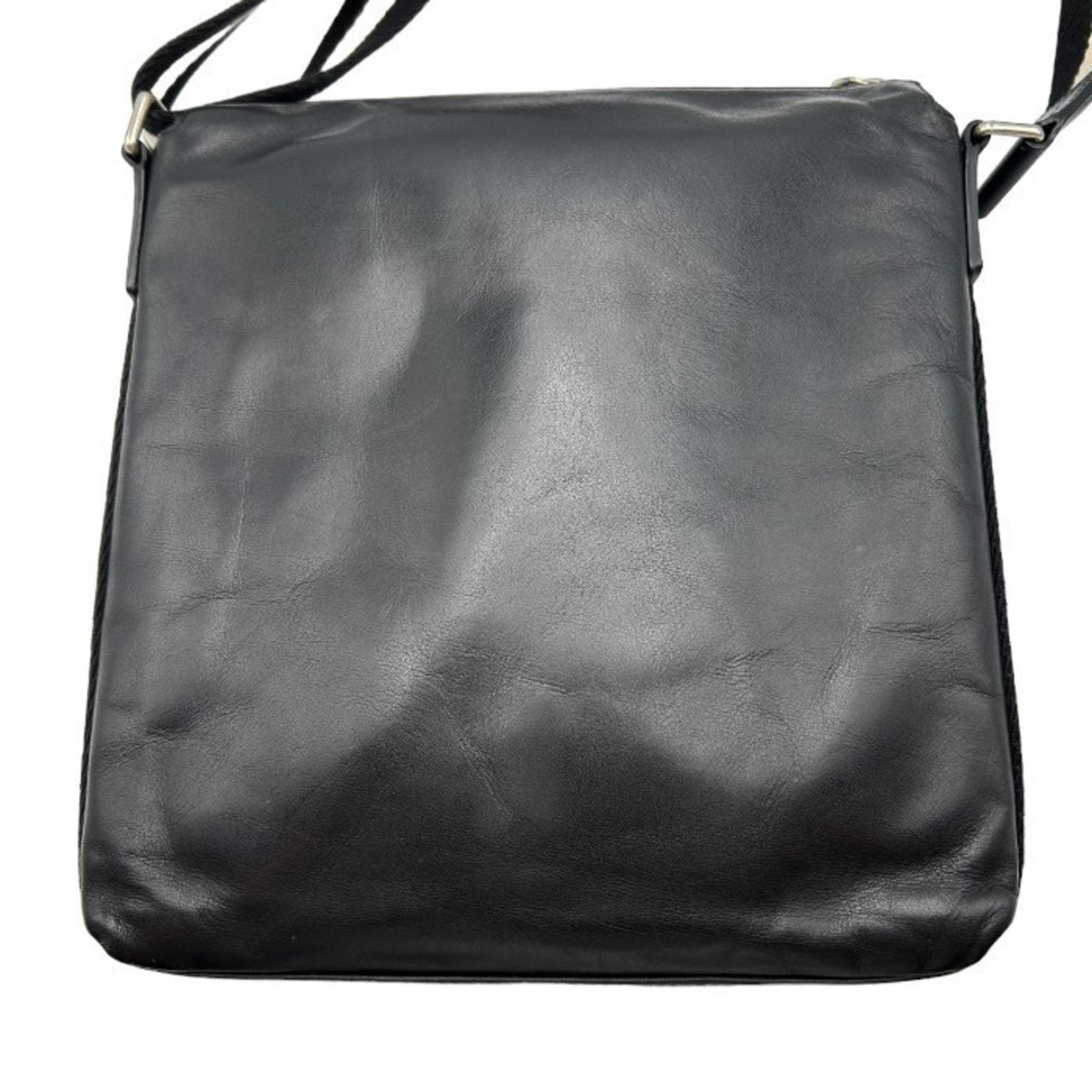 Bally Black Leather Shoulder Bag (Pre-Owned)