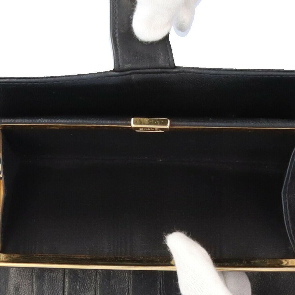 Chanel Black Grained Calfskin Long Wallet (Bi-Fold) (Pre-Owned)