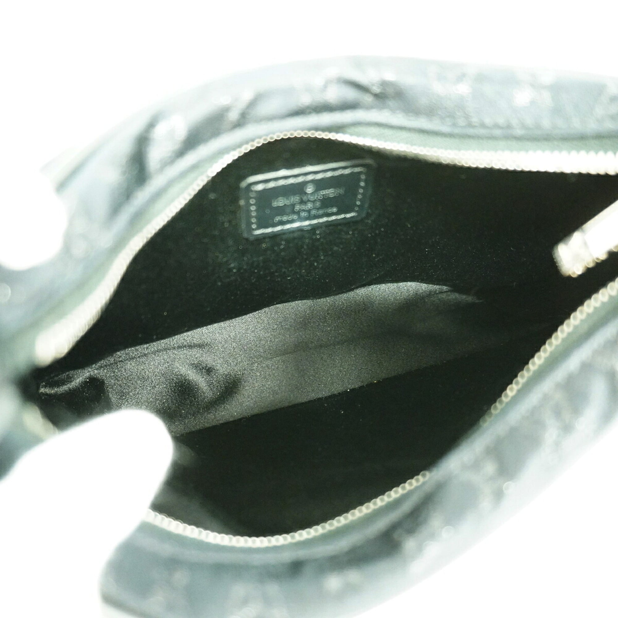 Louis Vuitton Noir Pouch (Pre-Owned)
